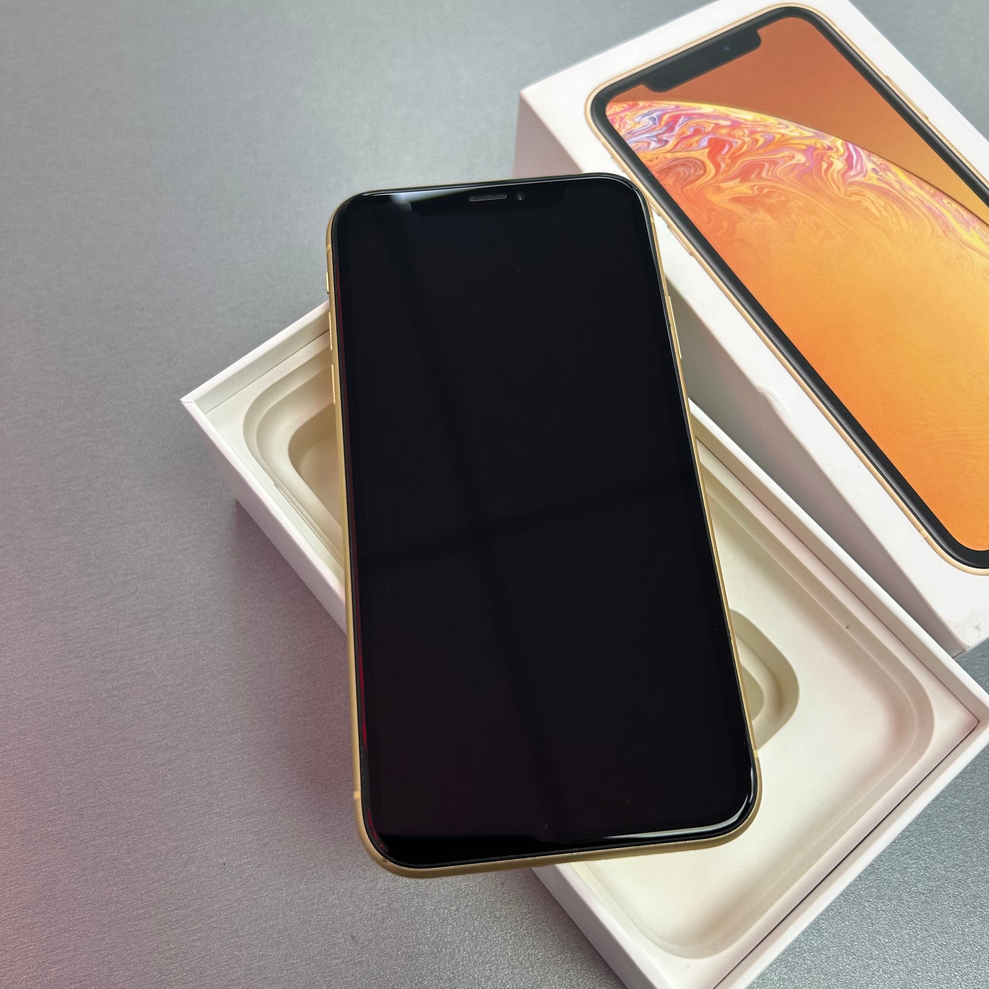 Apple iPhone XR 64GB Yellow 100% Battery Health