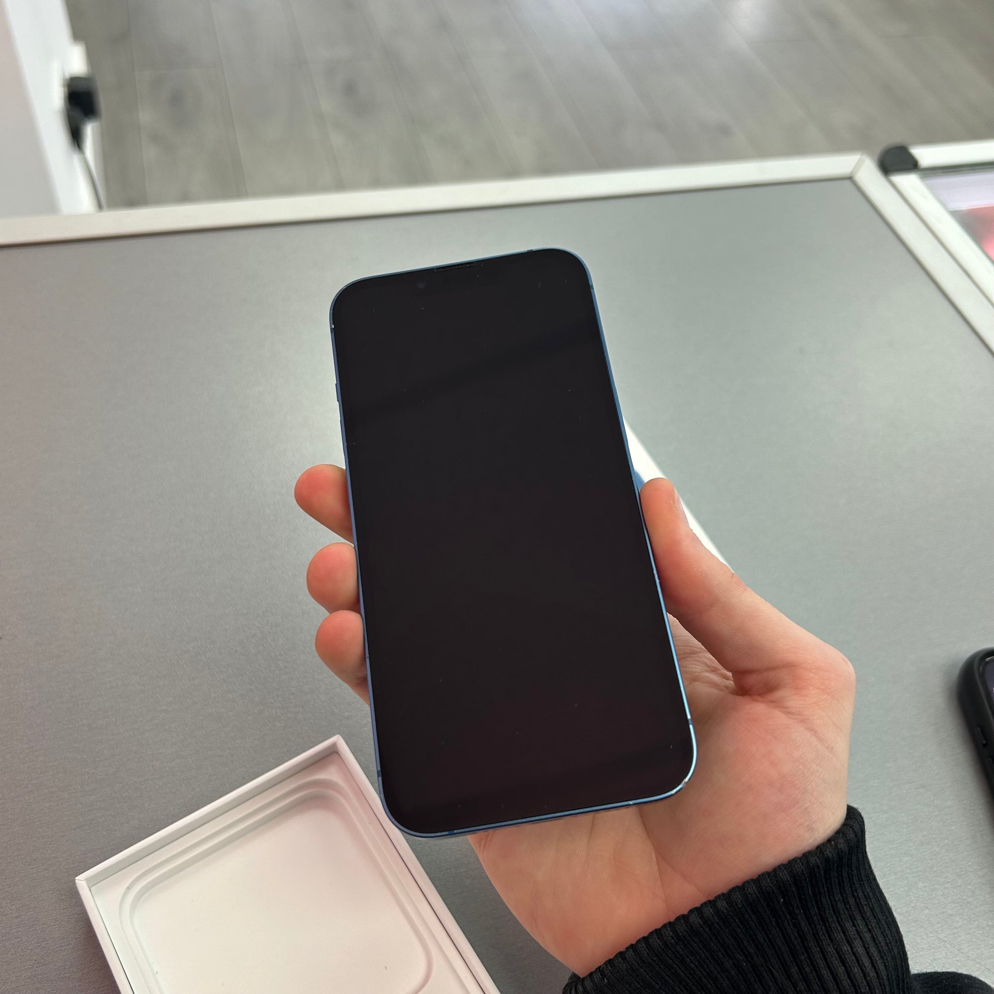 Apple iPhone 13 128GB Blue - 100% Battery Health