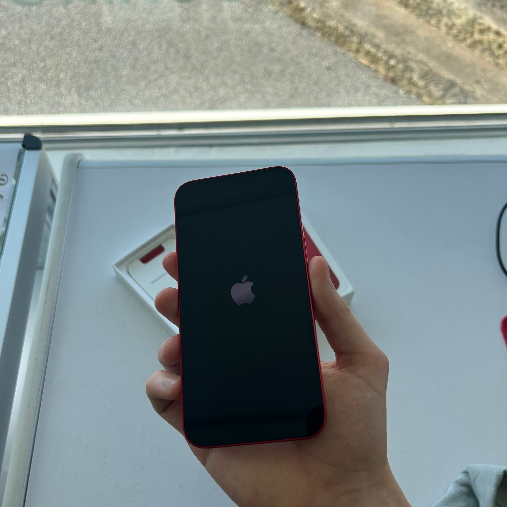 Apple iPhone 13 128GB Product Red - 100% Battery Health