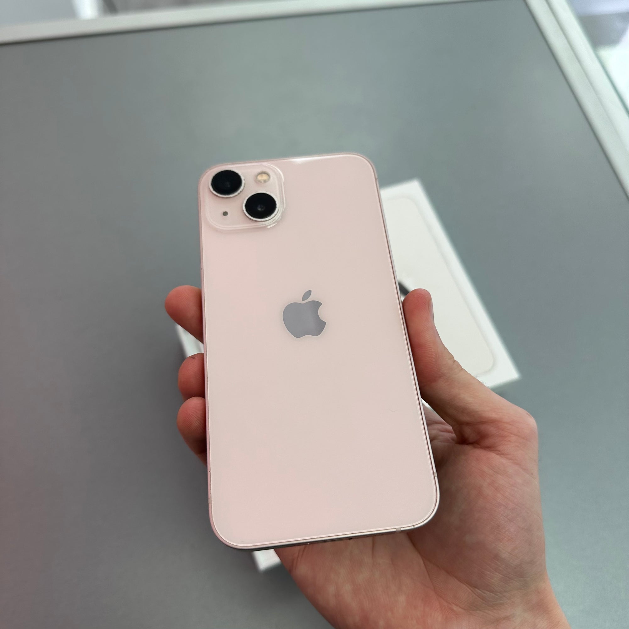 Apple iPhone 13 128GB Pink - 100% Battery Health