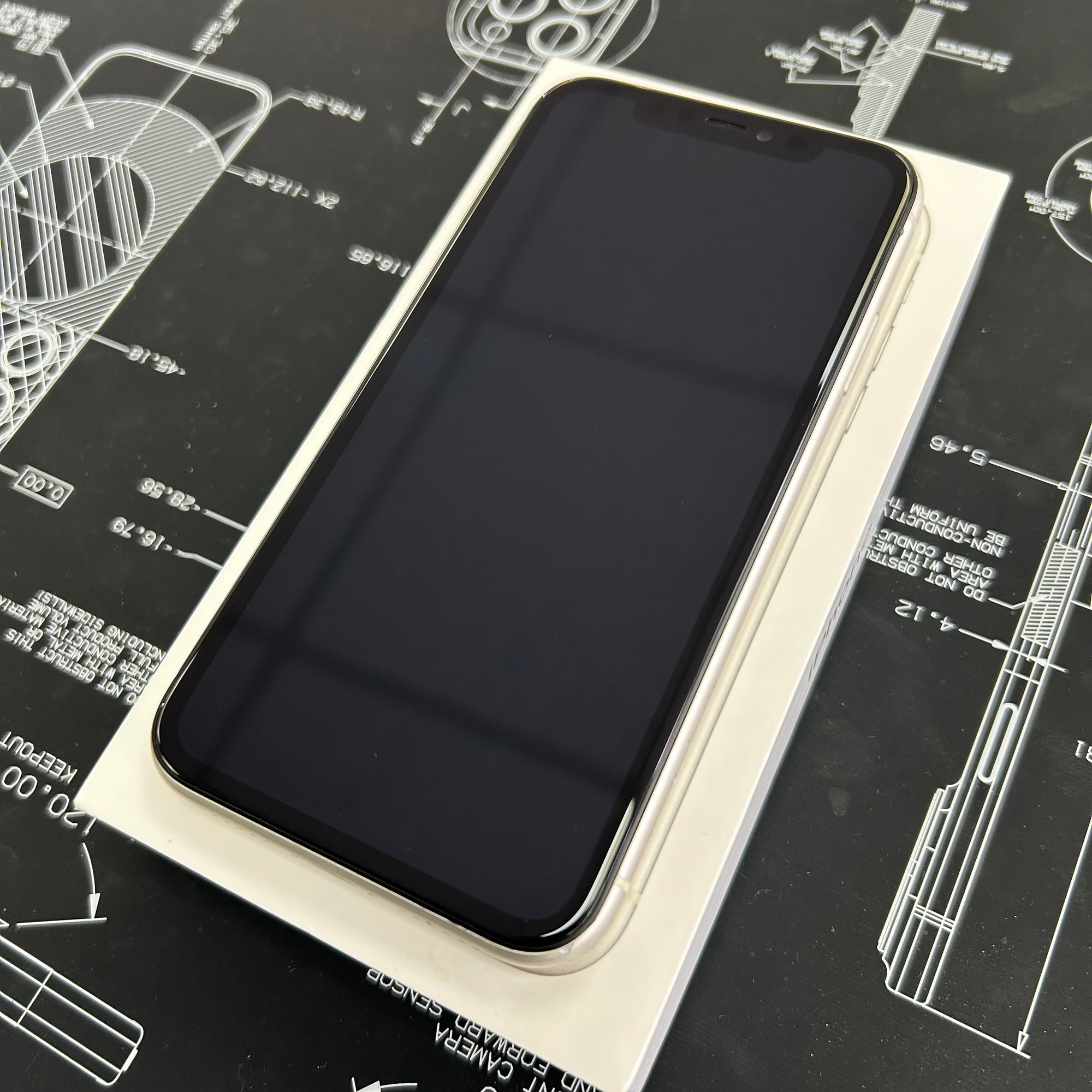 Apple iPhone 11 White 64GB Unlocked