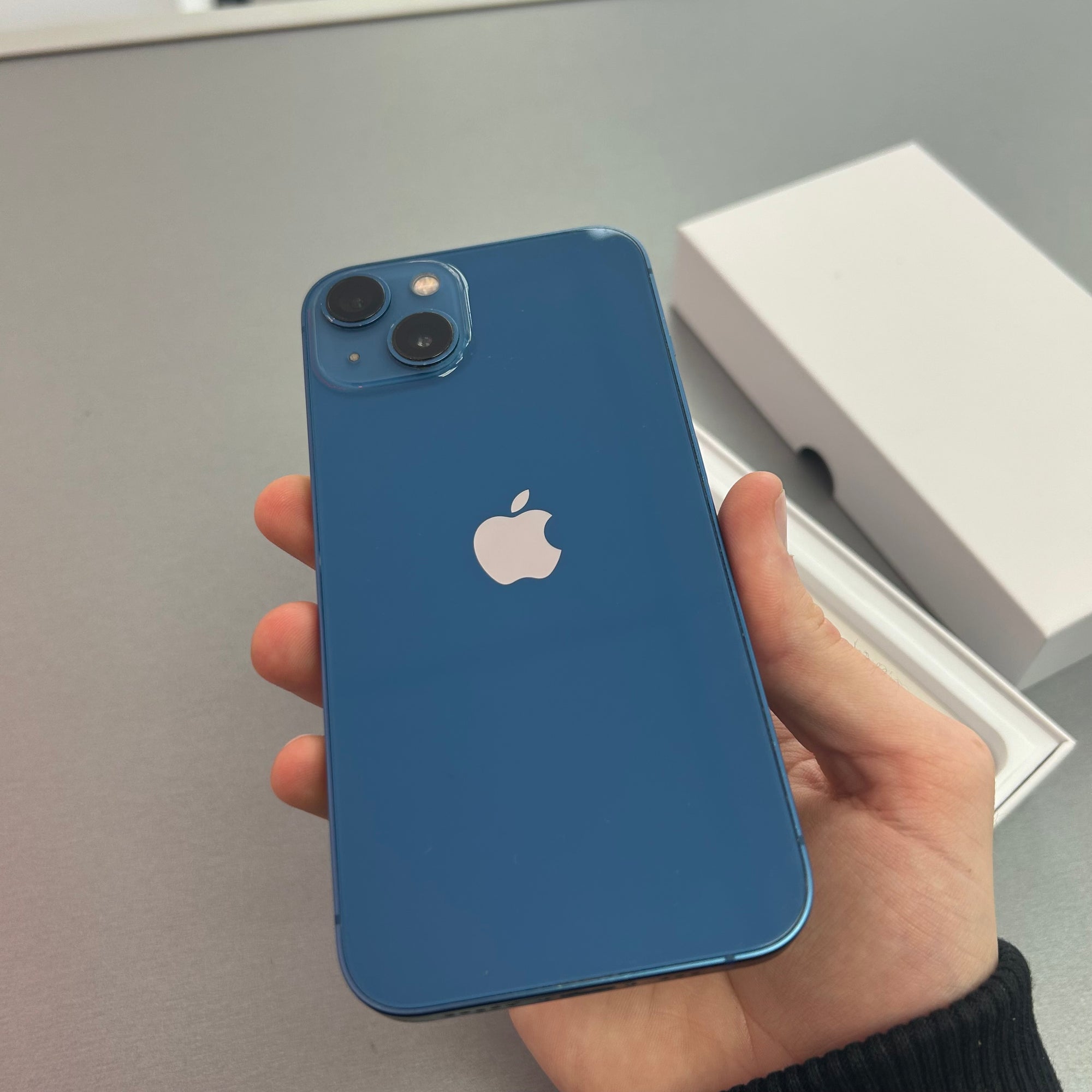 Apple iPhone 13 128GB Blue - 100% Battery Health