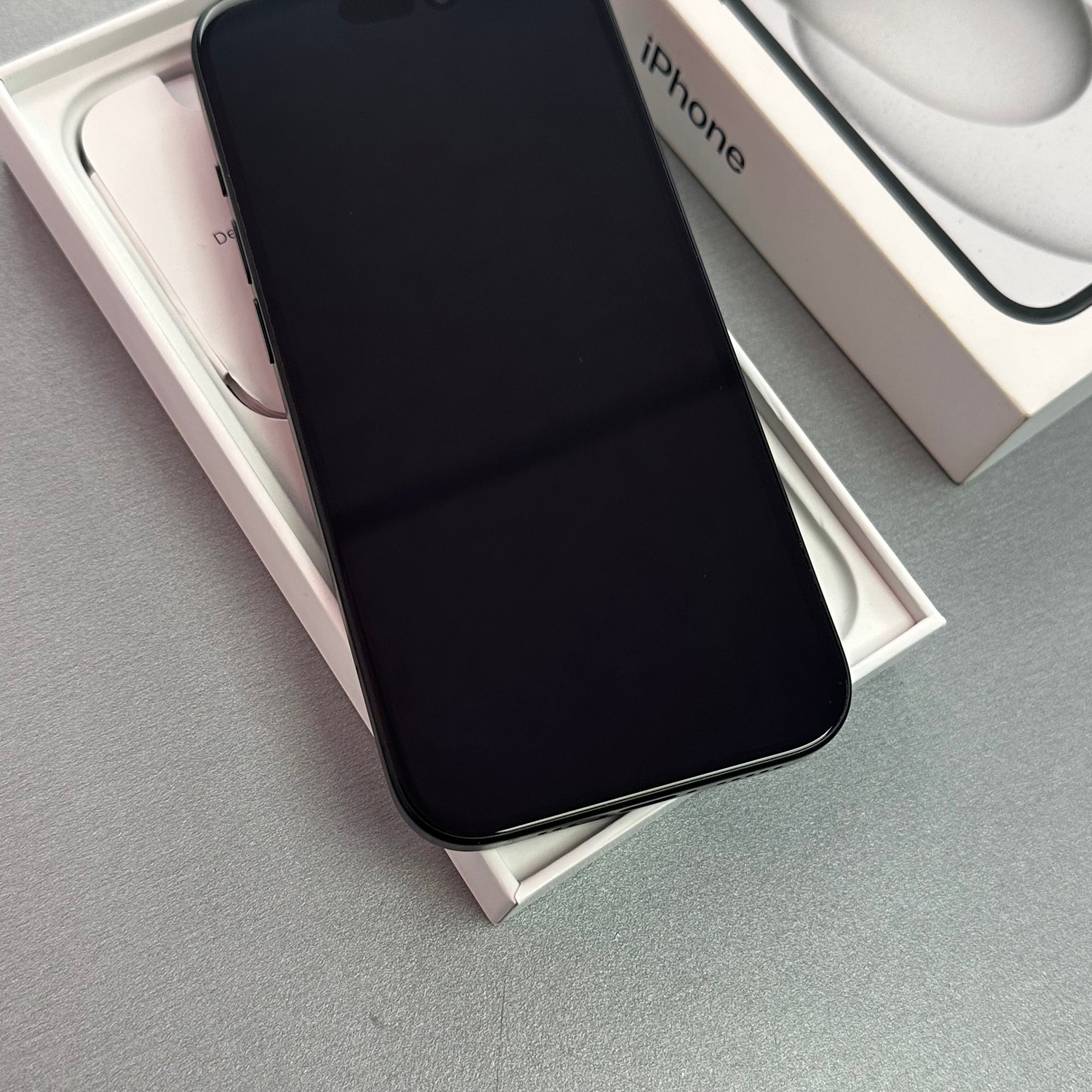 Apple iPhone 15 128GB Black - 92% Battery Health