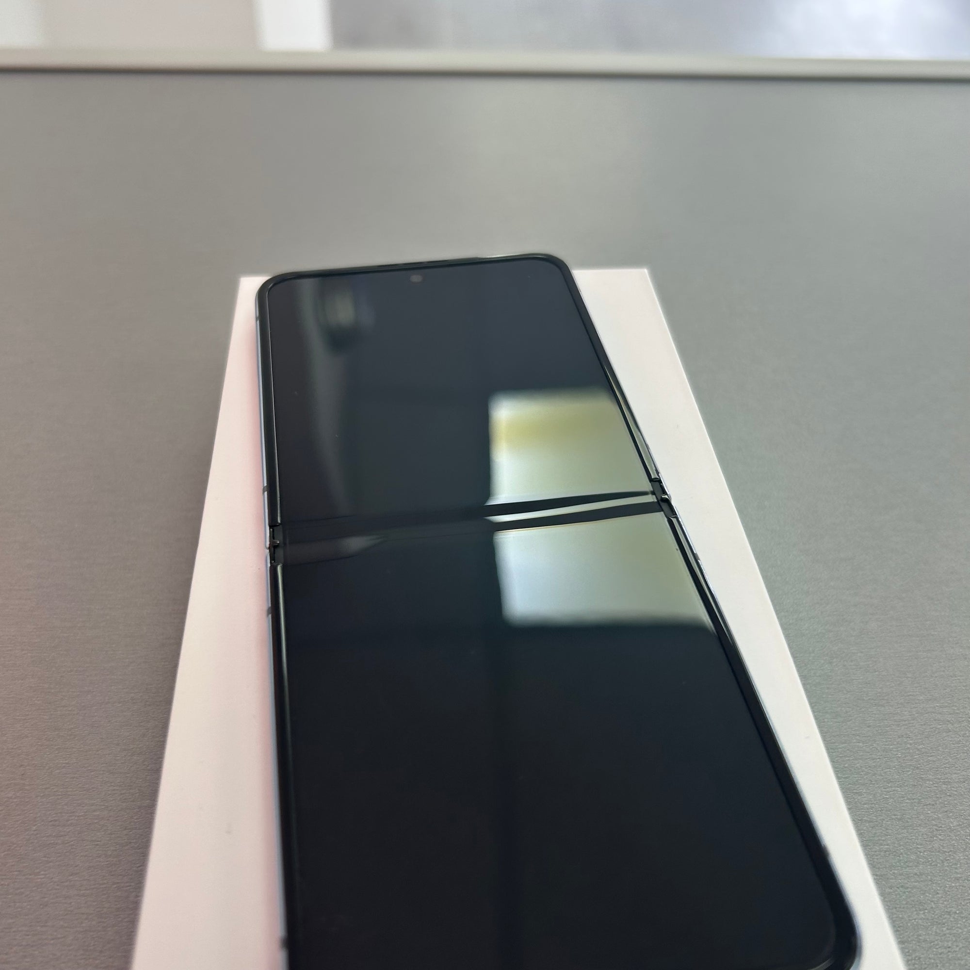 Samsung Galaxy Z Flip4 Blue 128GB Unlocked