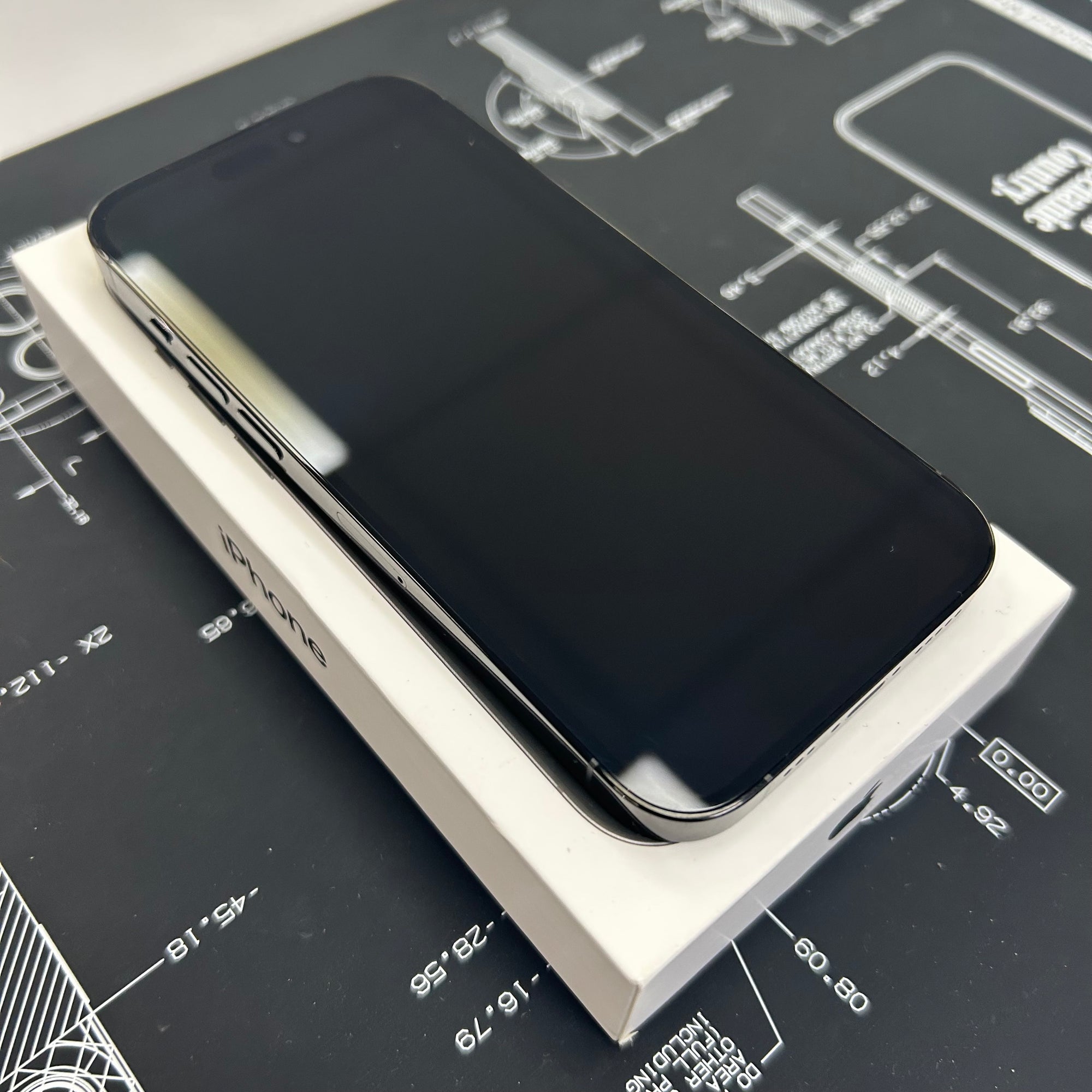 Apple iPhone 14 Pro - Black 128GB &amp; 100% Battery Health