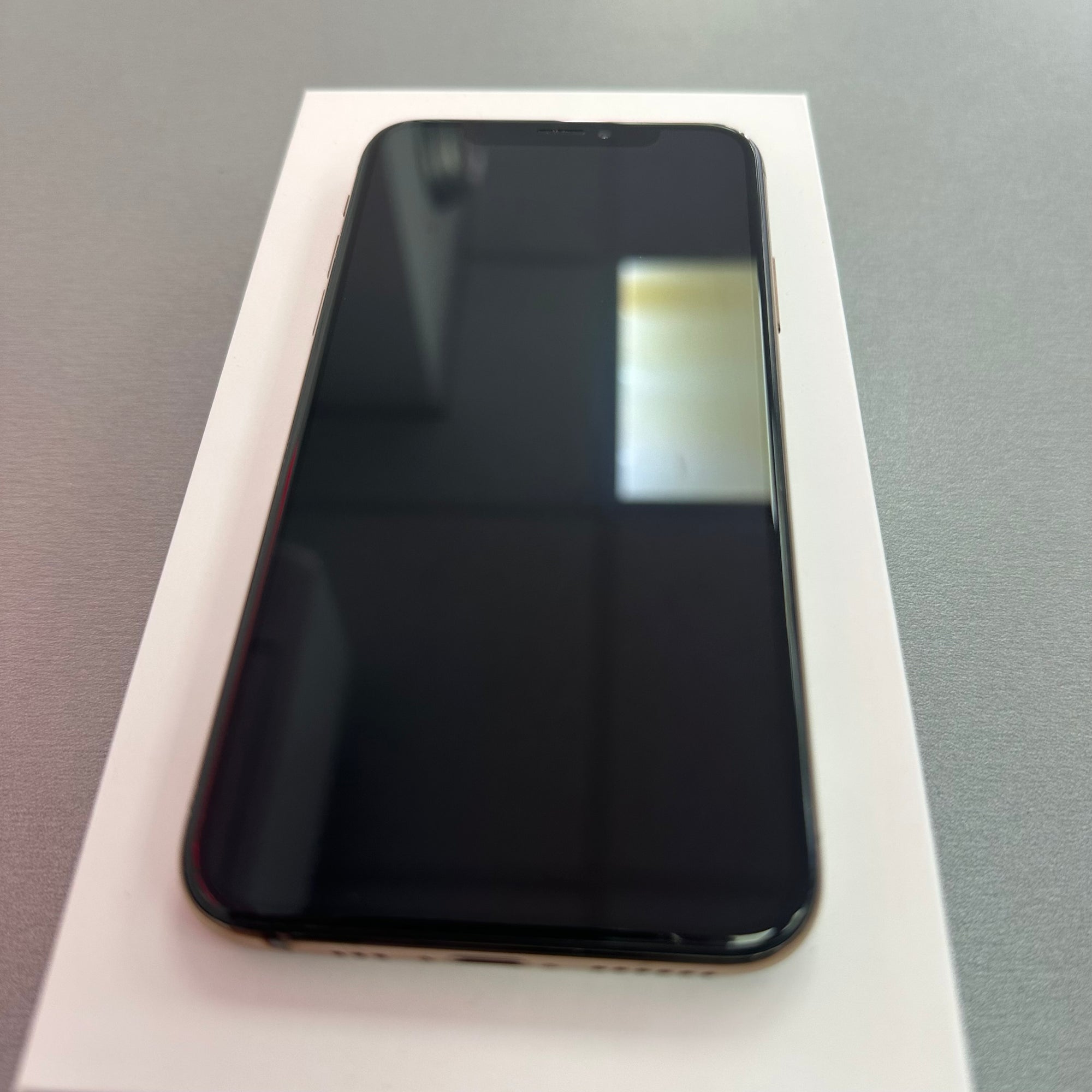 Apple iPhone XS 256GB Gold 100% Batt Health
