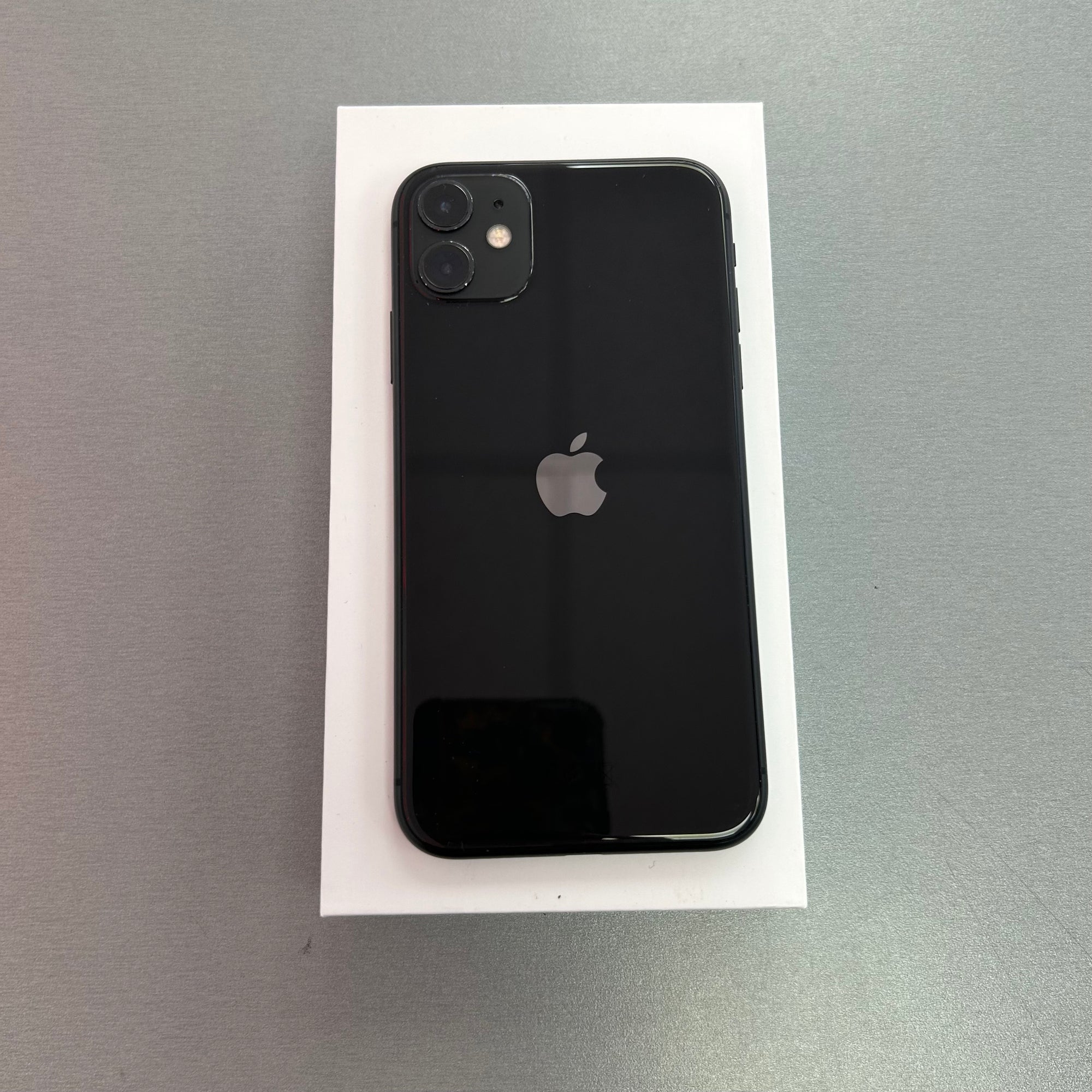 Apple iPhone 11 Black 128GB -  100% Battery Health