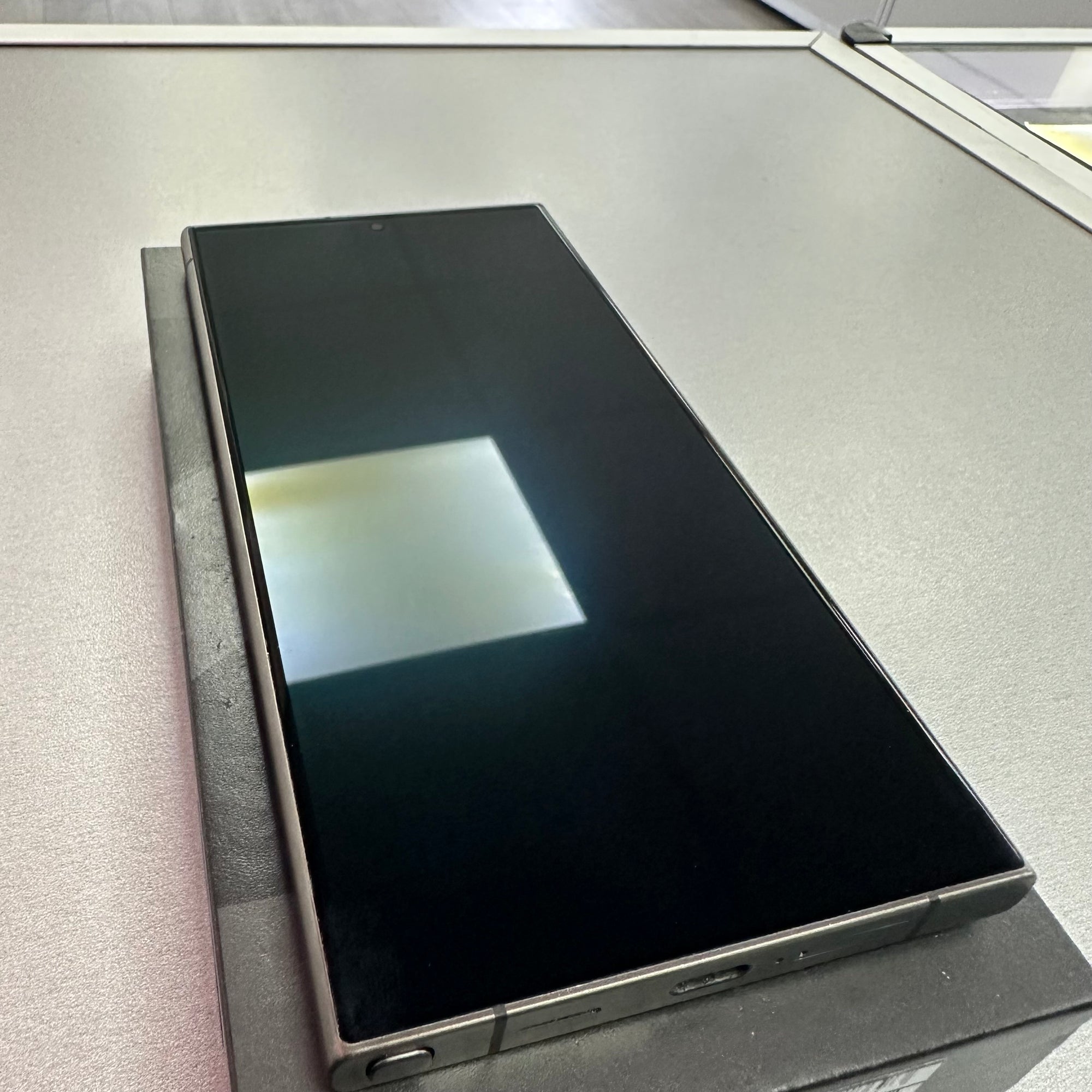 Samsung Galaxy S24 Ultra 256GB Titanium Grey