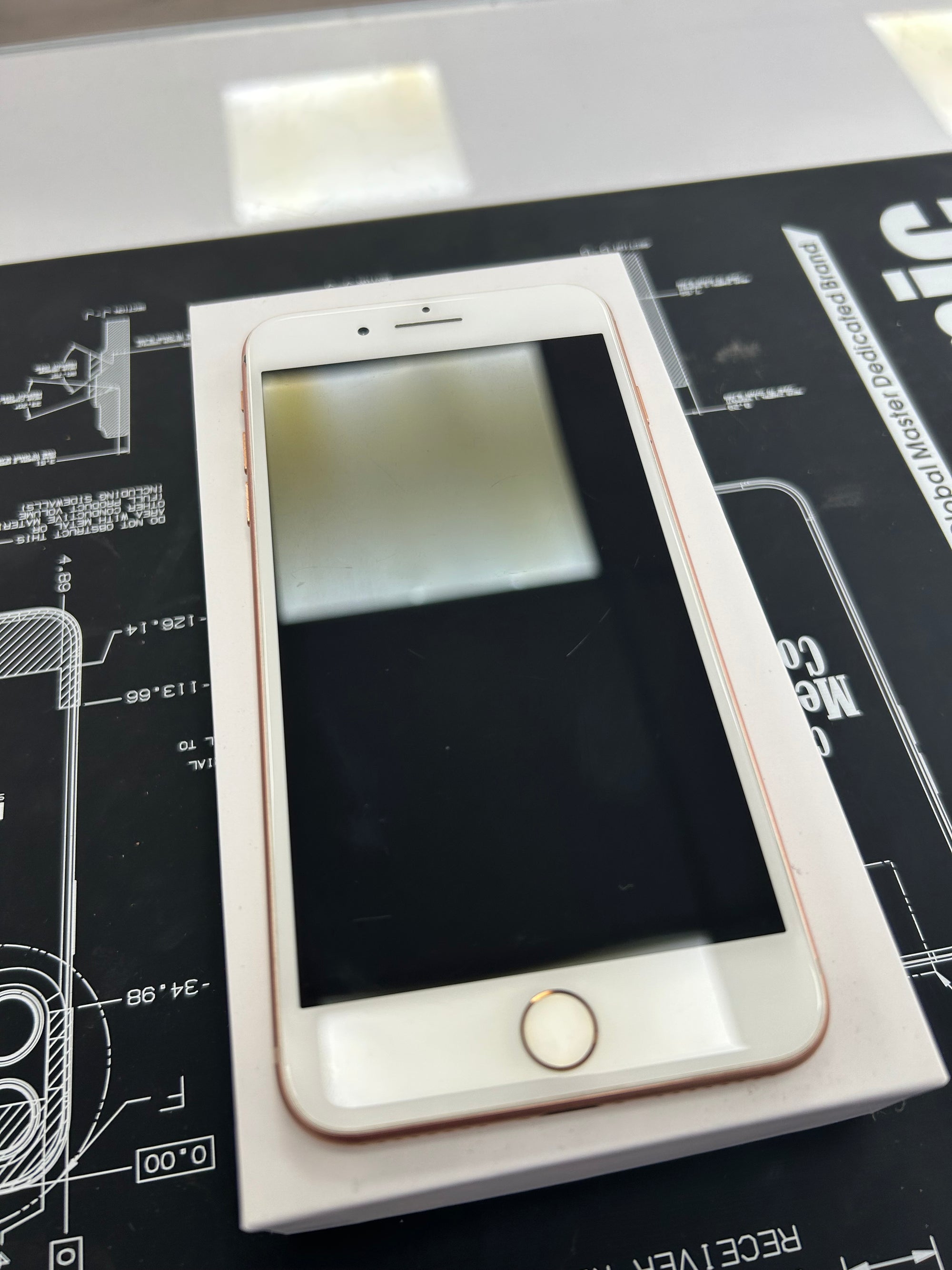 Apple iPhone 8 Plus 64GB Rose Gold Unlocked