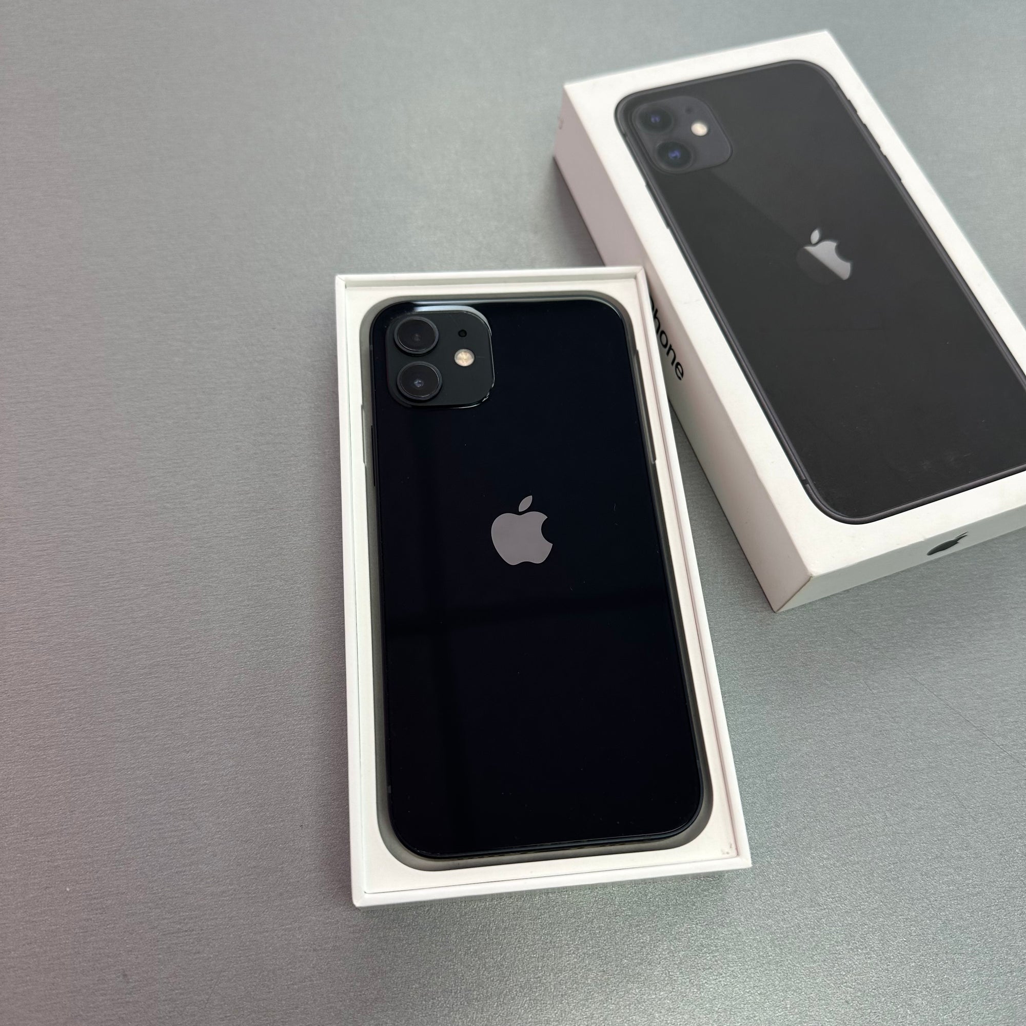 Apple iPhone 12 64GB Black - 90% Battery Health