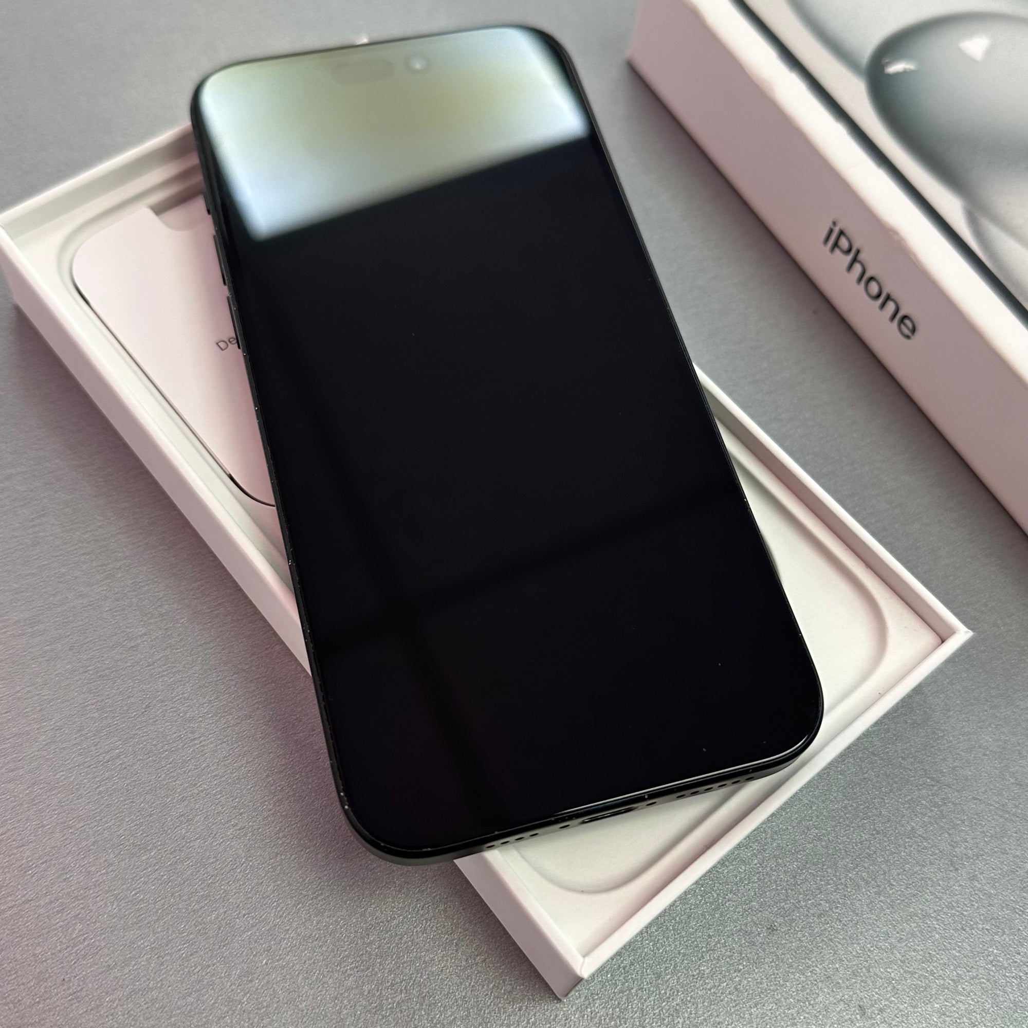 Apple iPhone 15 Plus Black 256GB - 100% Battery Health