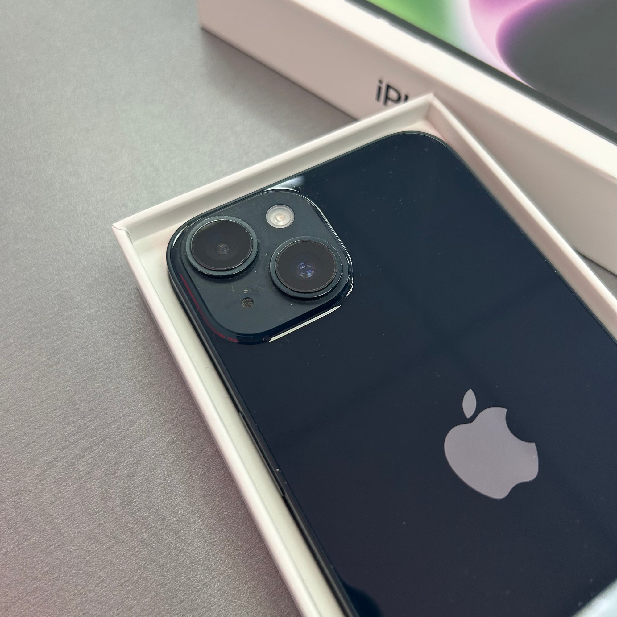 Apple iPhone 14 128GB Midnight - 87% Battery Health