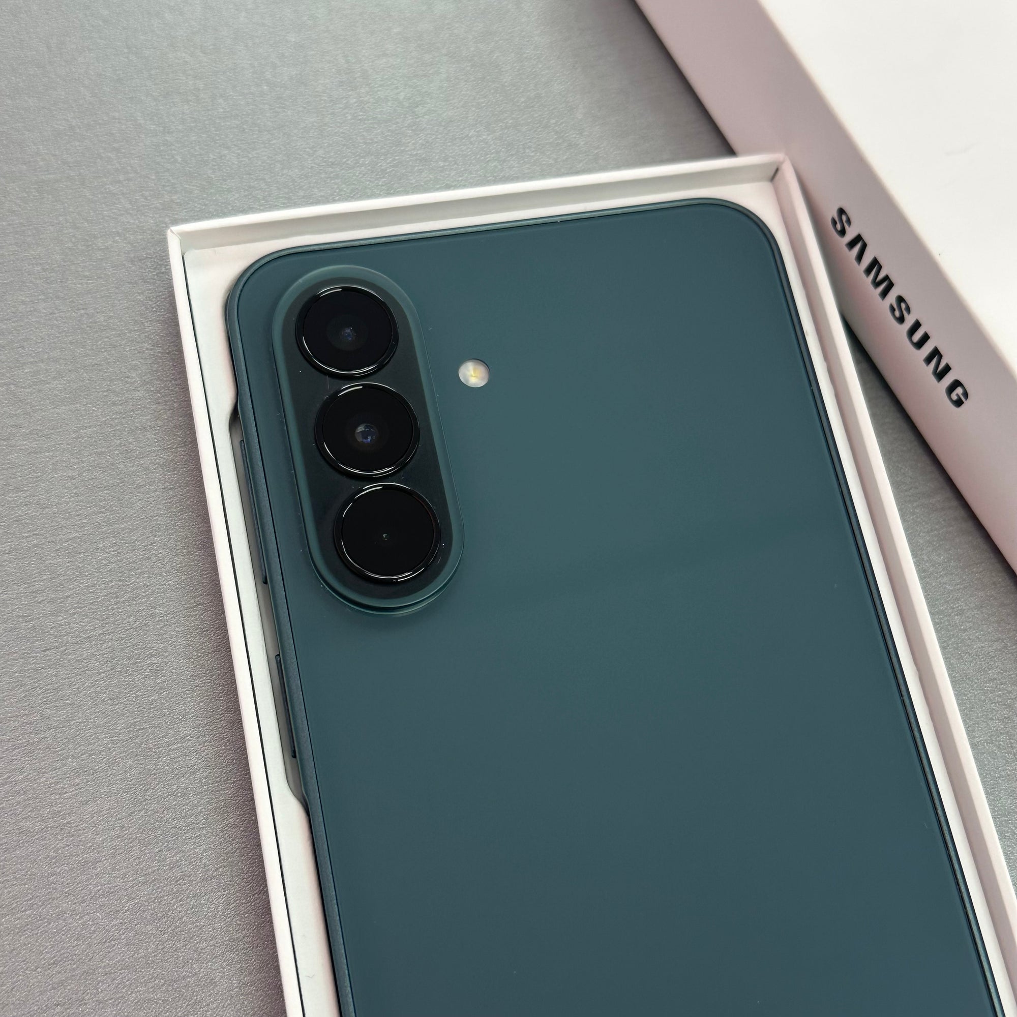 Samsung Galaxy A37 5G Awesome Graygreen 256GB