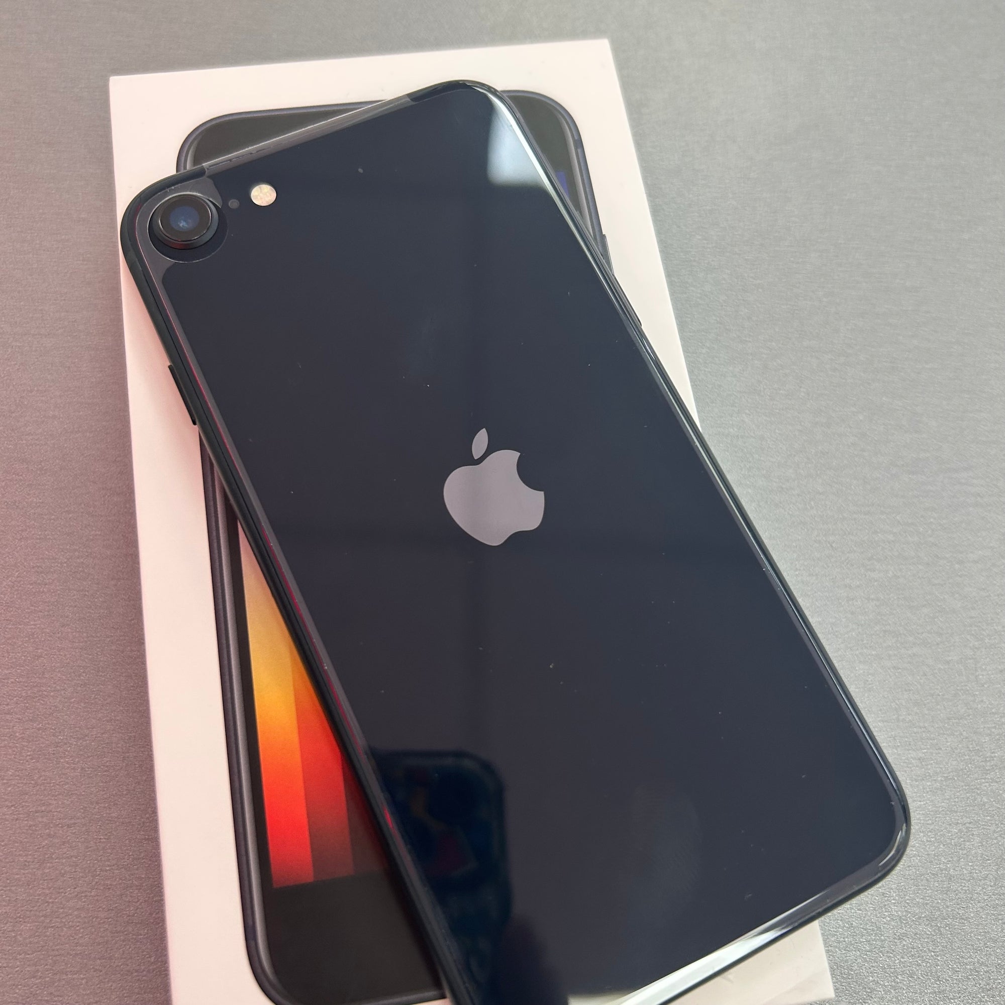 iPhone SE 3rd Generation (2022) 64GB Midnight 100% Battery Health