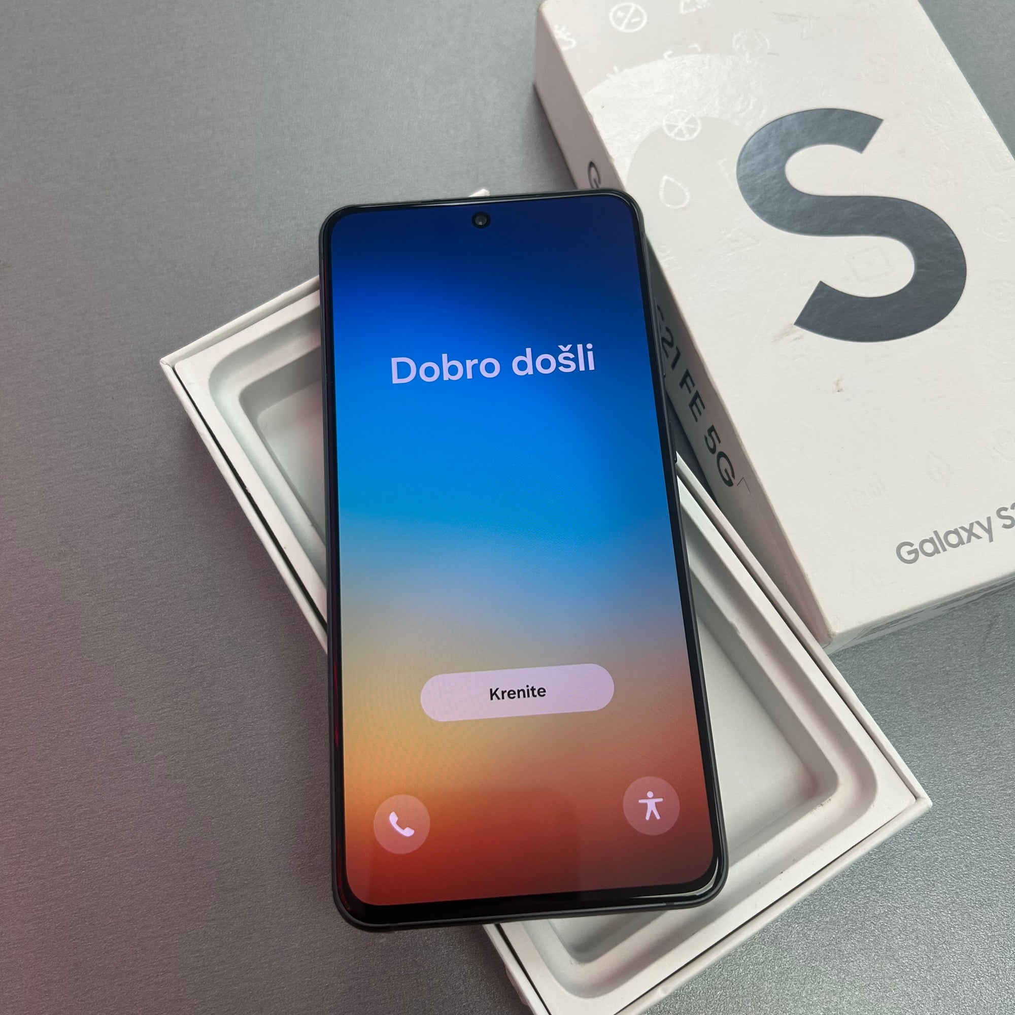 Samsung Galaxy S21 FE - Graphite &amp; 128GB