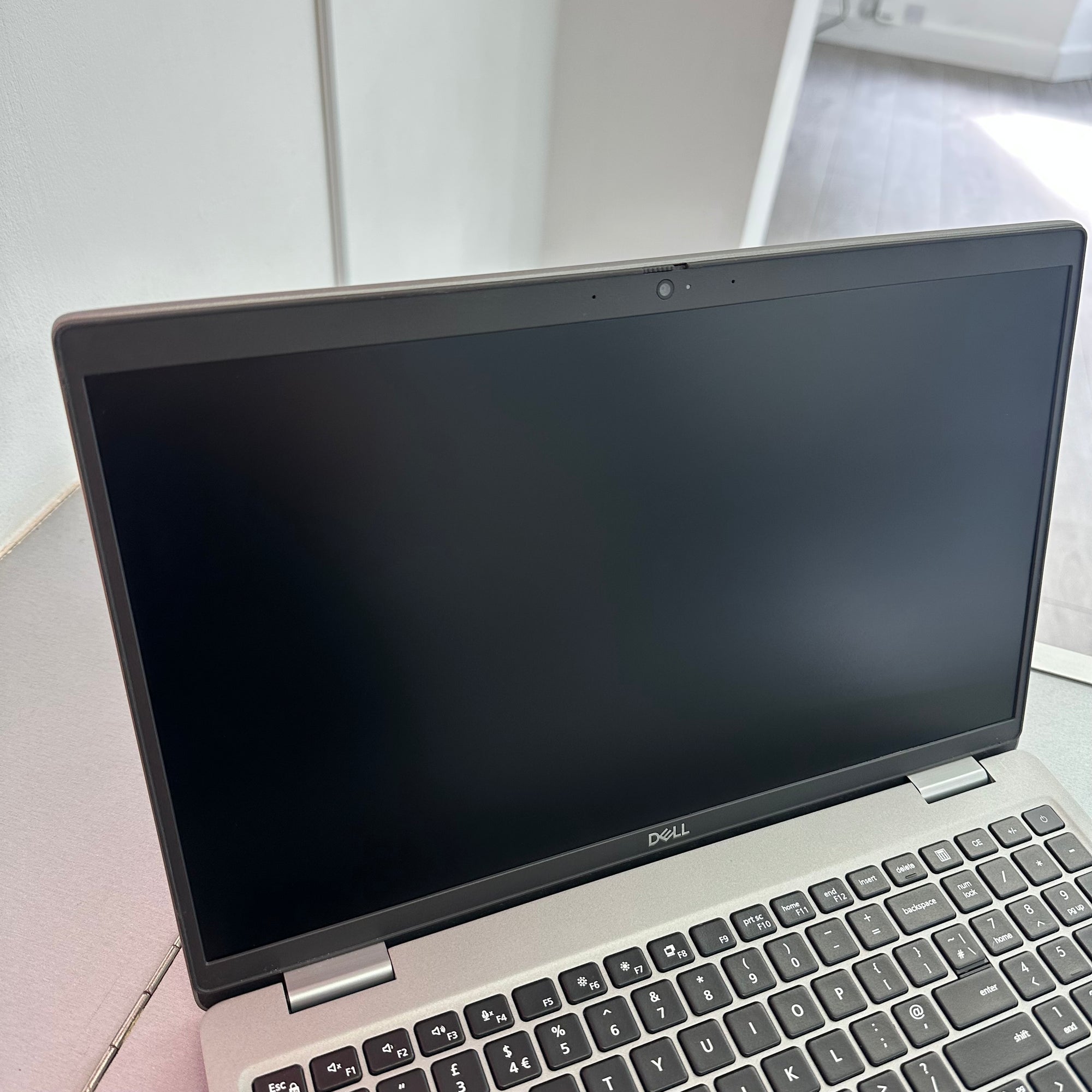 Dell Latitude 3520 Laptop - 15.6 inch, 256GB SSD, Intel i5 11th Gen