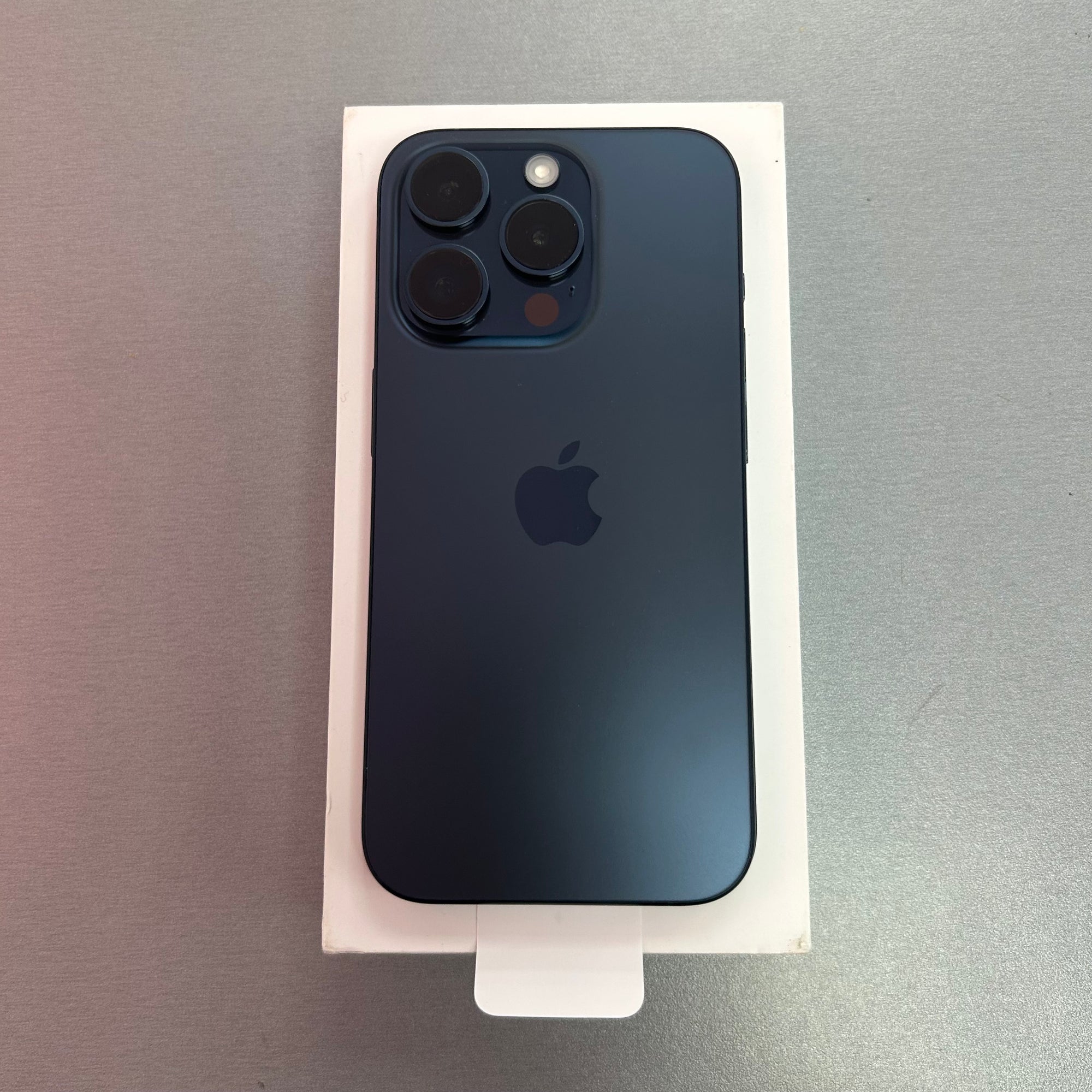 Apple iPhone 15 Pro 128GB - Blue Titanium - 100% Battery Health