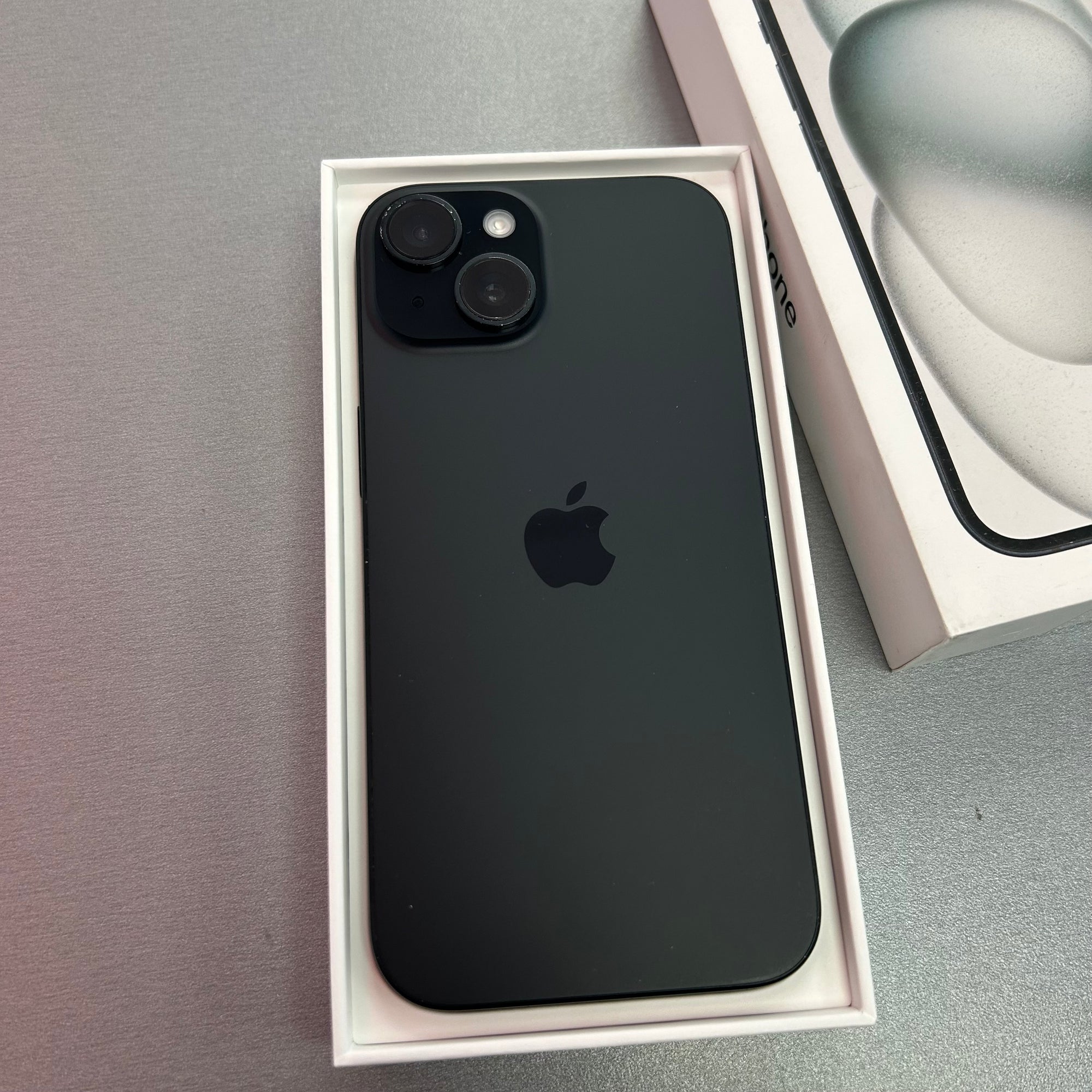 Apple iPhone 15 128GB Space Black - Apple Warranty and 100% Battery Health
