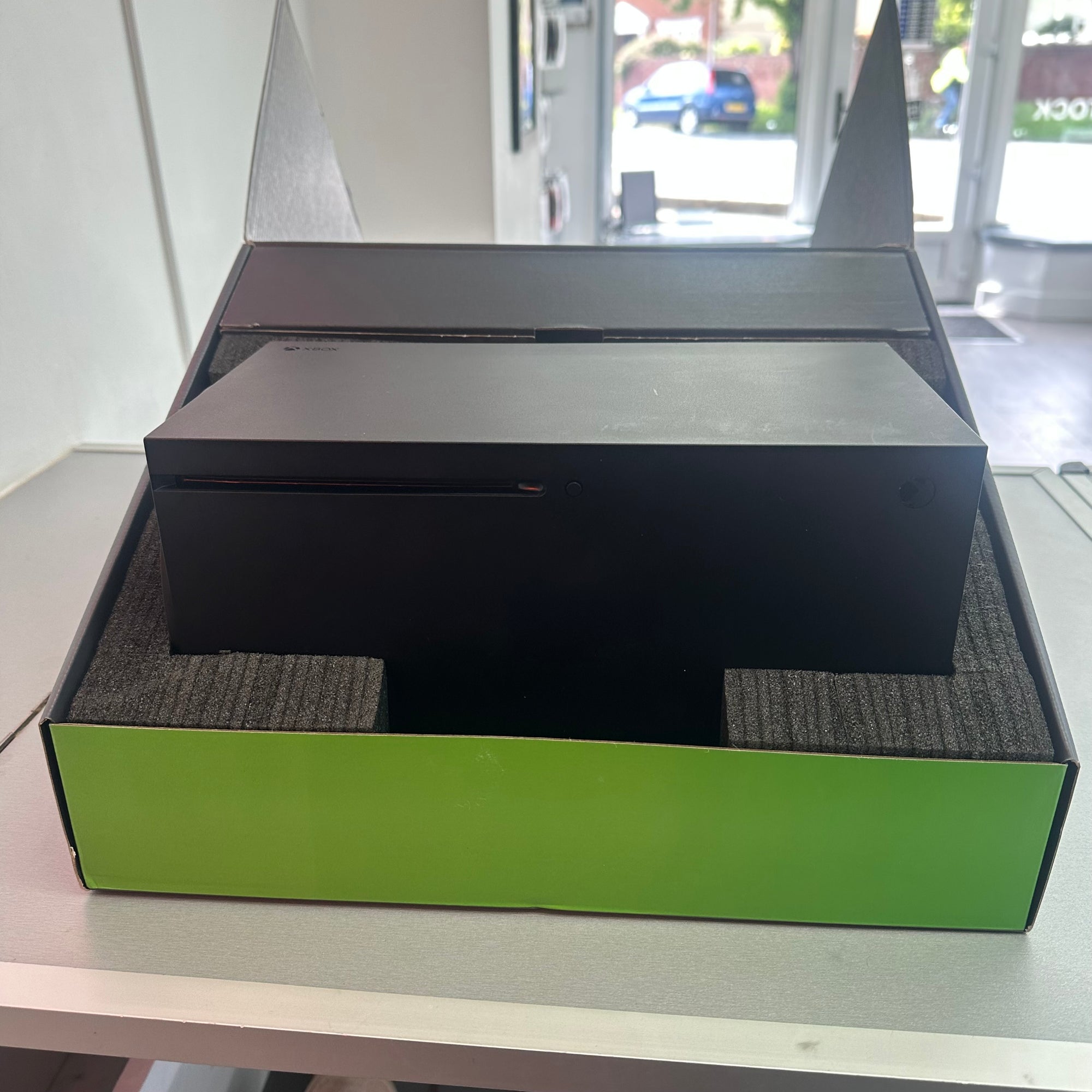 Xbox Series X 1TB Game console