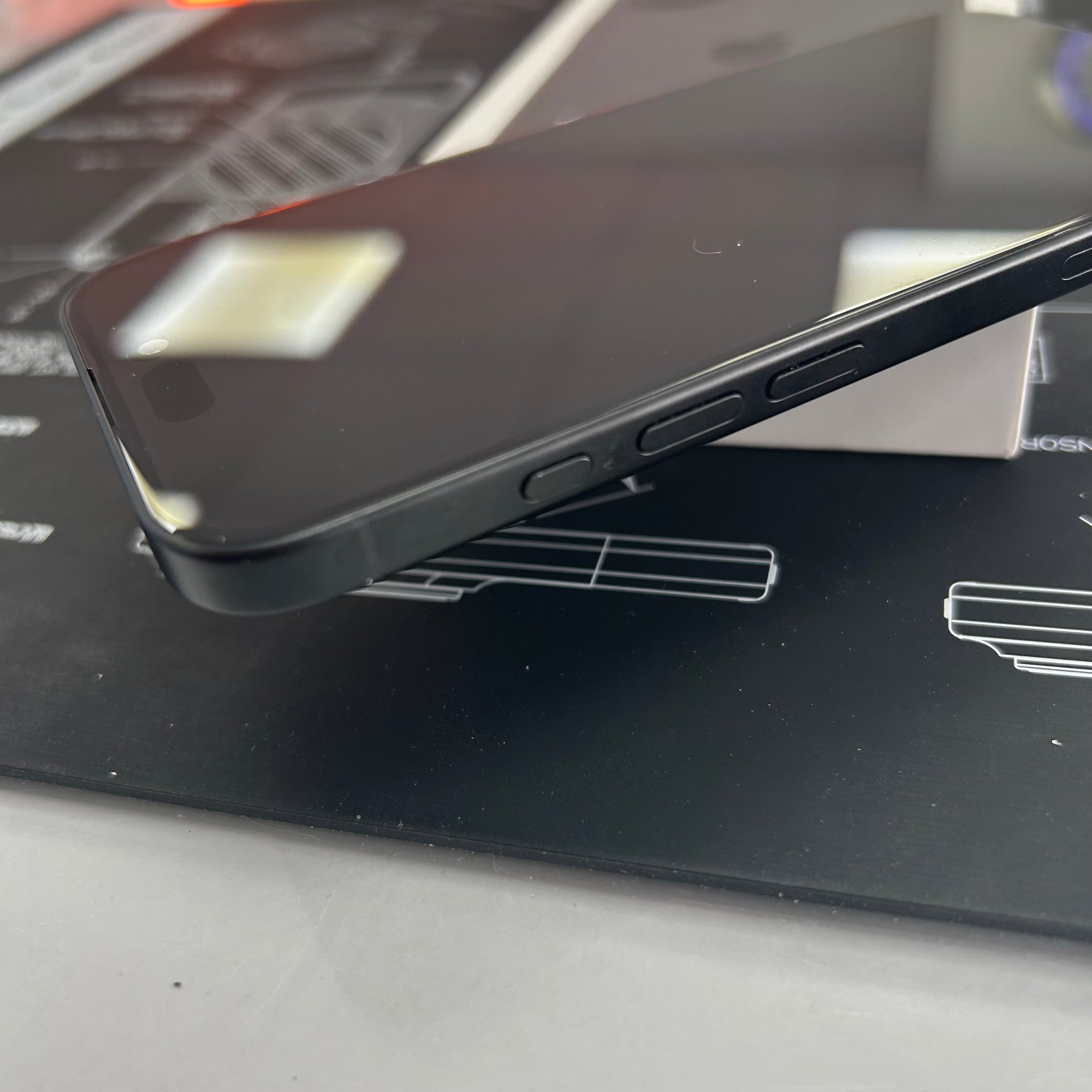 Apple iPhone 16 128GB Black 100% Battery Health