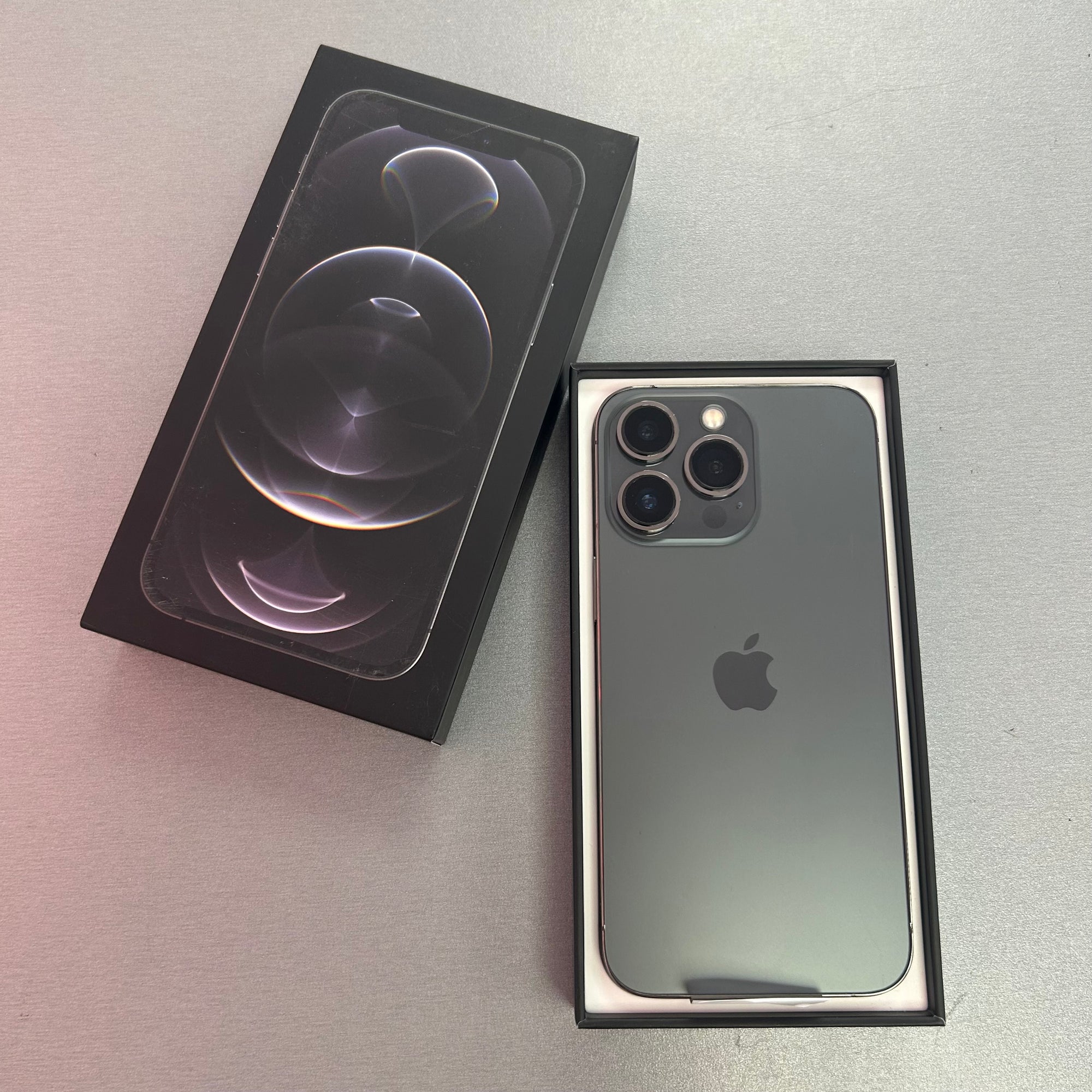 Apple iPhone 13 Pro 256GB Graphite 98% Battery Health