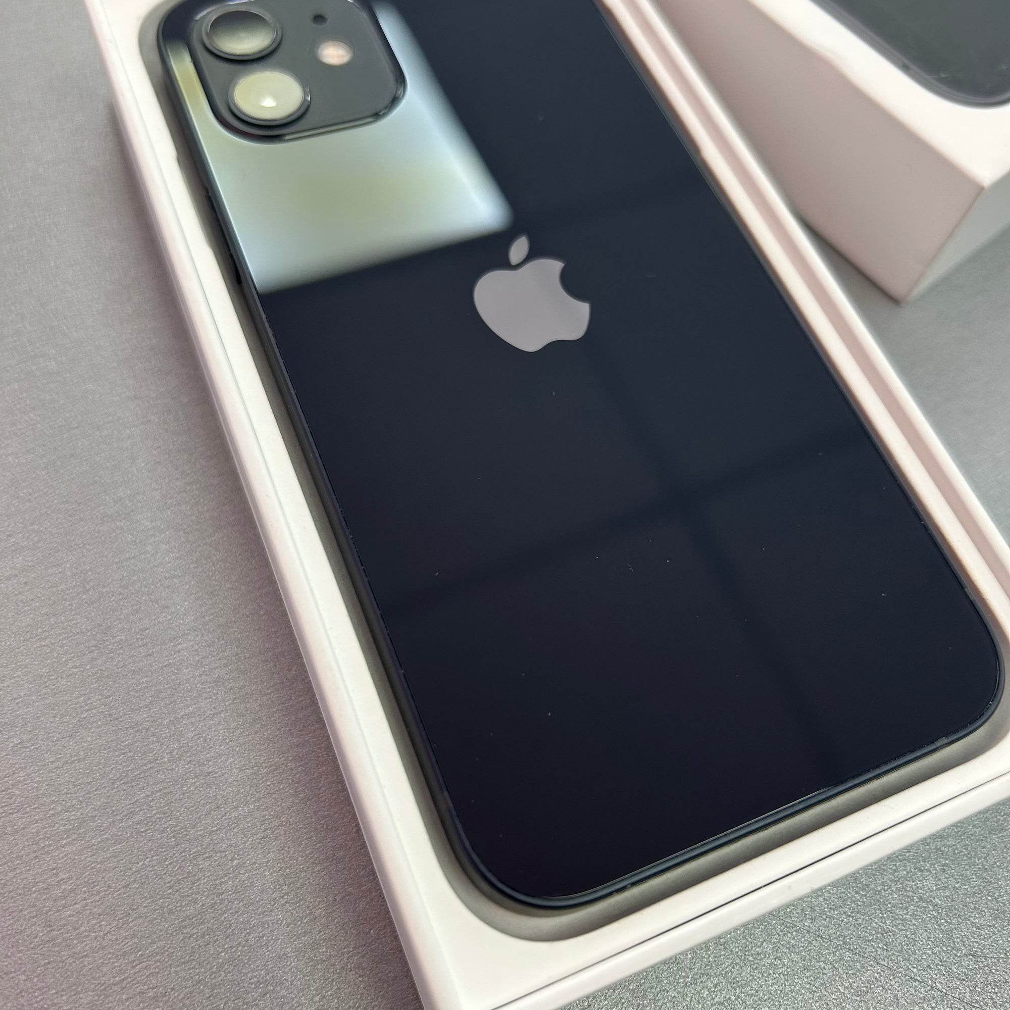 Apple iPhone 12 64GB Black 91% Battery Health