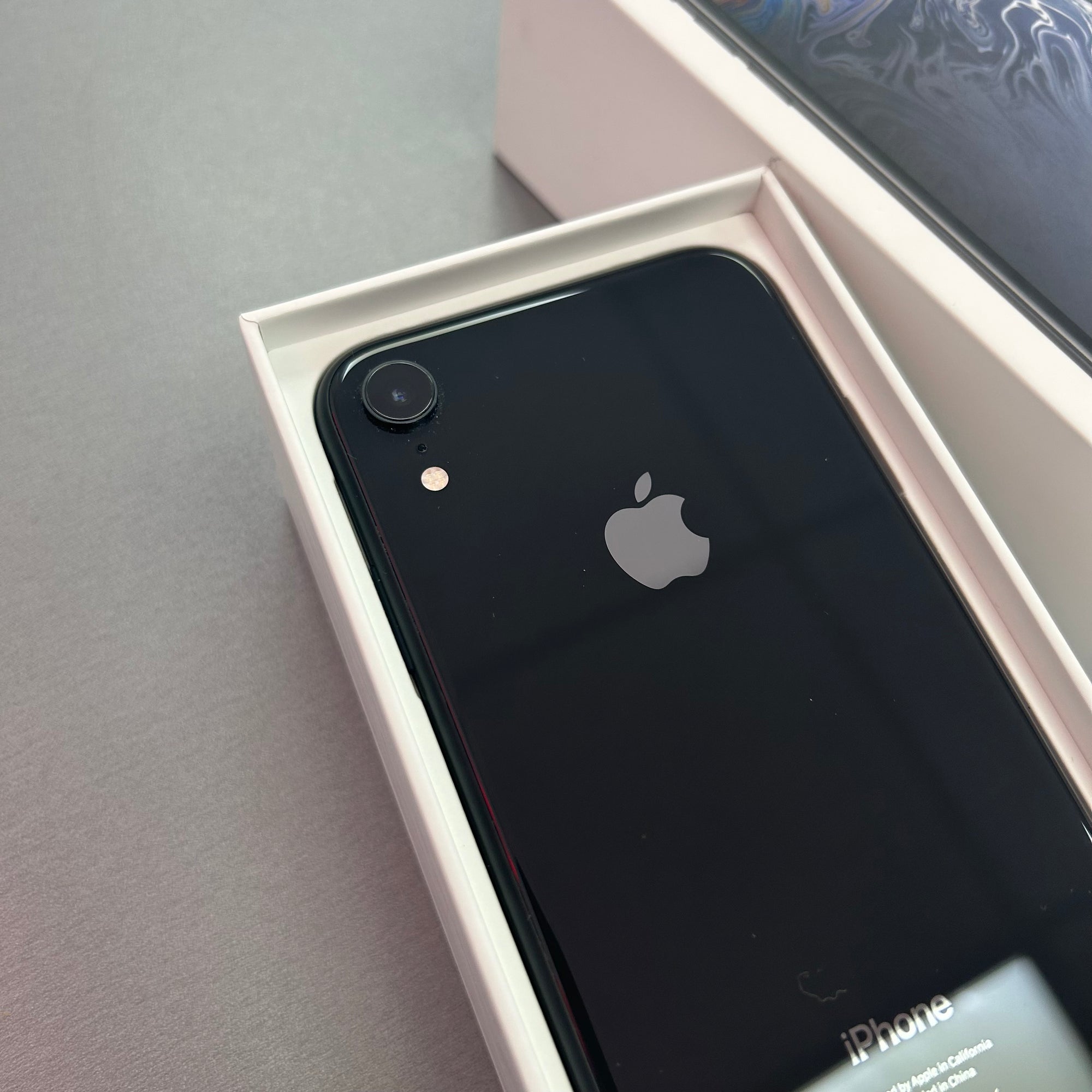 Apple iPhone XR 64GB Black 92% Battery Health