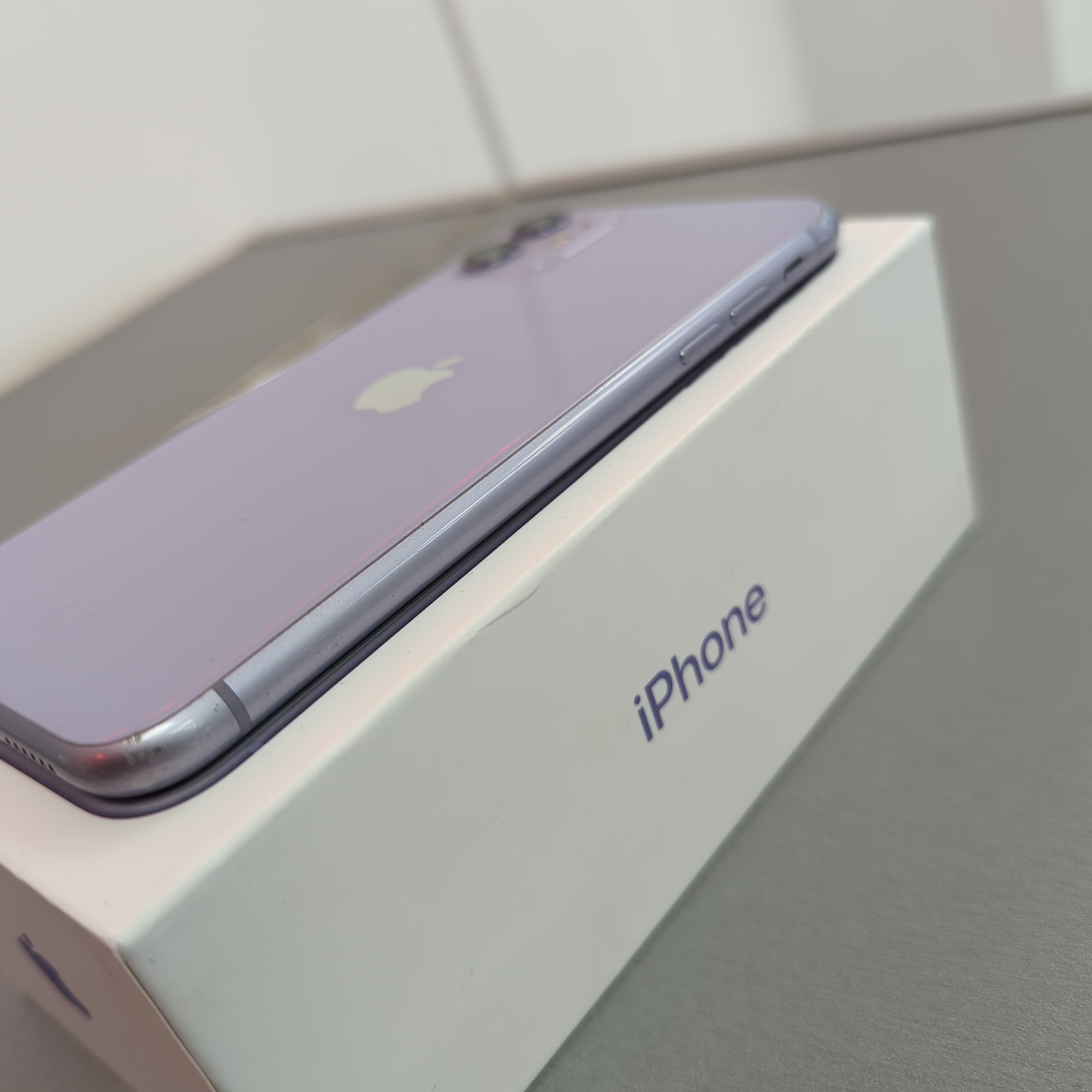 Apple iPhone 11 64GB Purple Unlocked