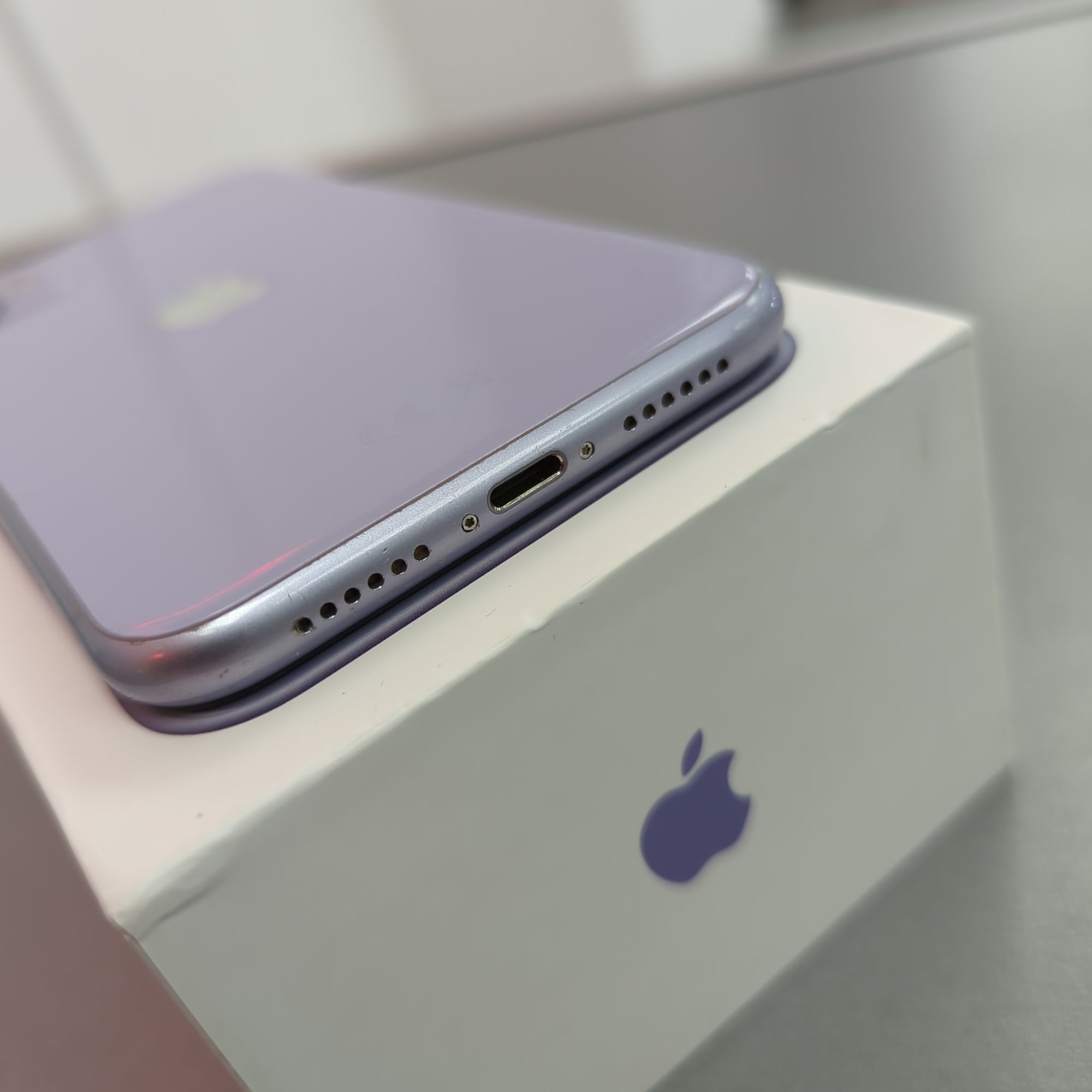 Apple iPhone 11 64GB Purple Unlocked