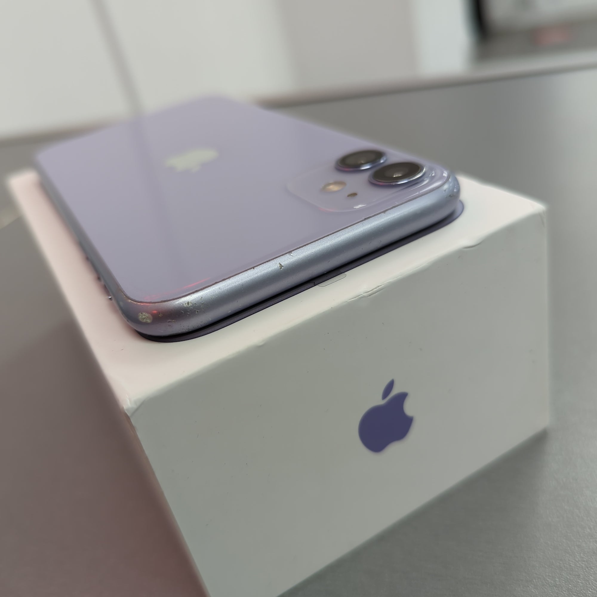 Apple iPhone 11 64GB Purple Unlocked