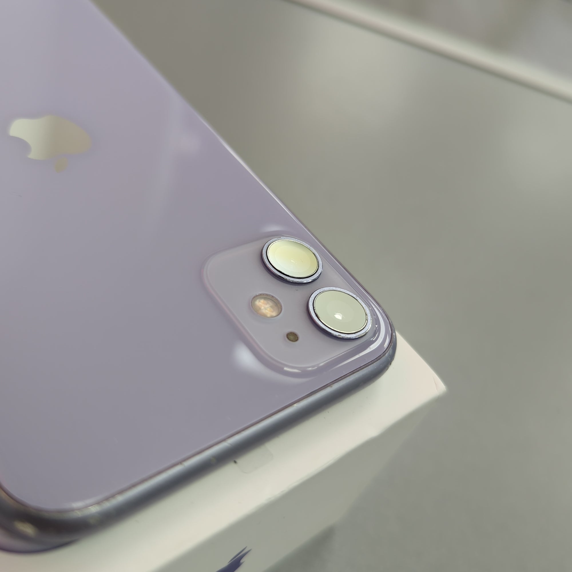 Apple iPhone 11 64GB Purple Unlocked