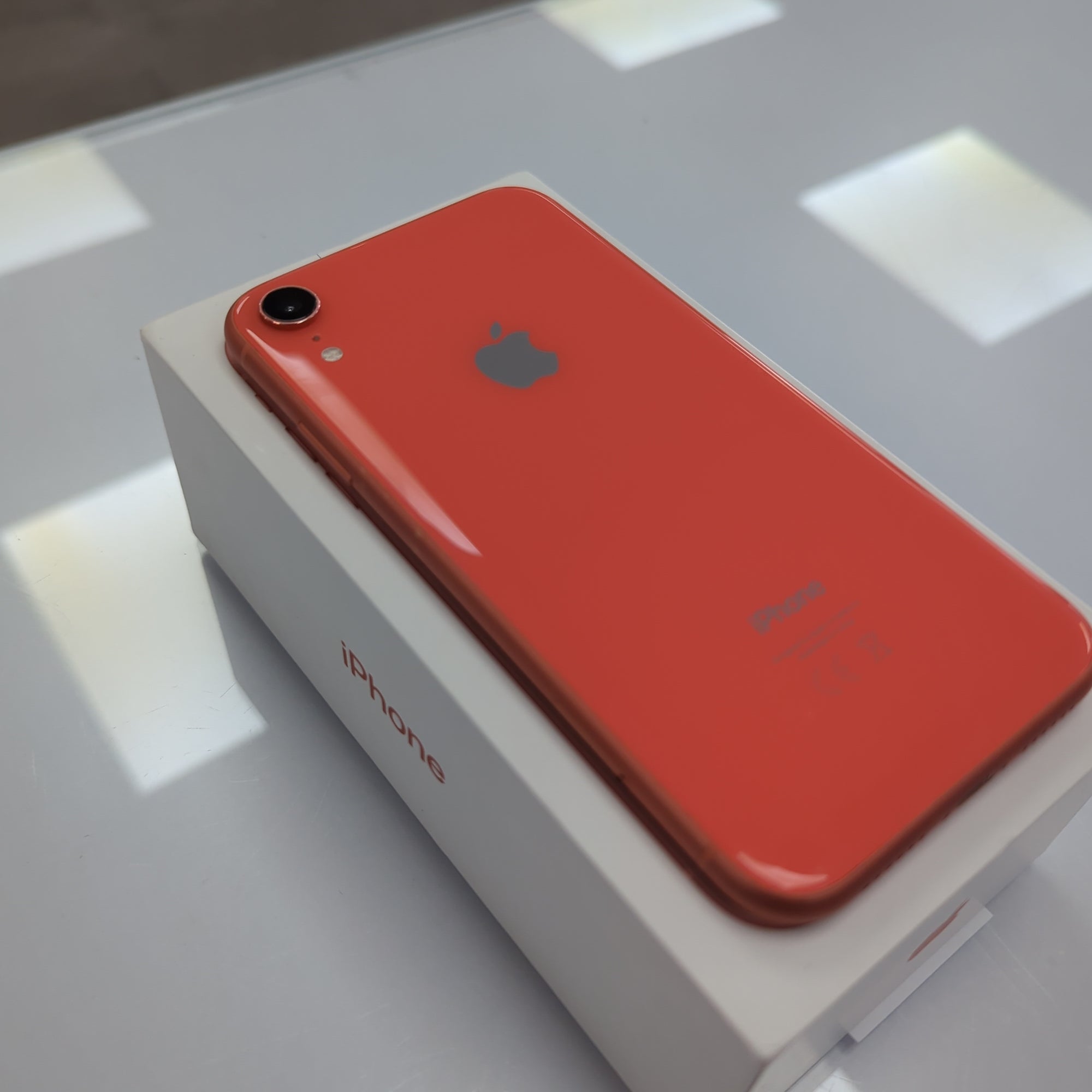 Apple iPhone XR Coral 64GB with 84% Battery Health