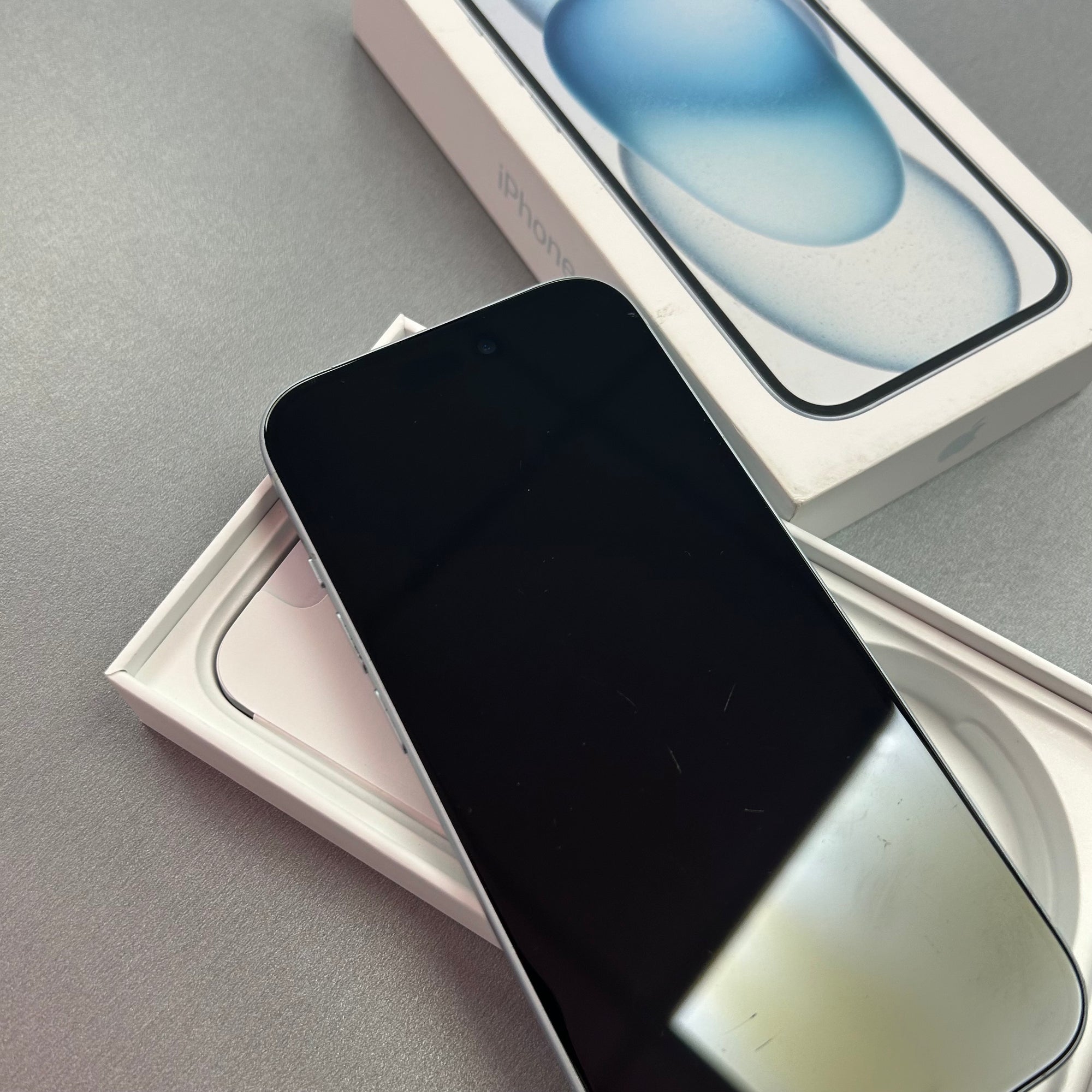 Apple iPhone 15 128GB Blue 95% Battery Health