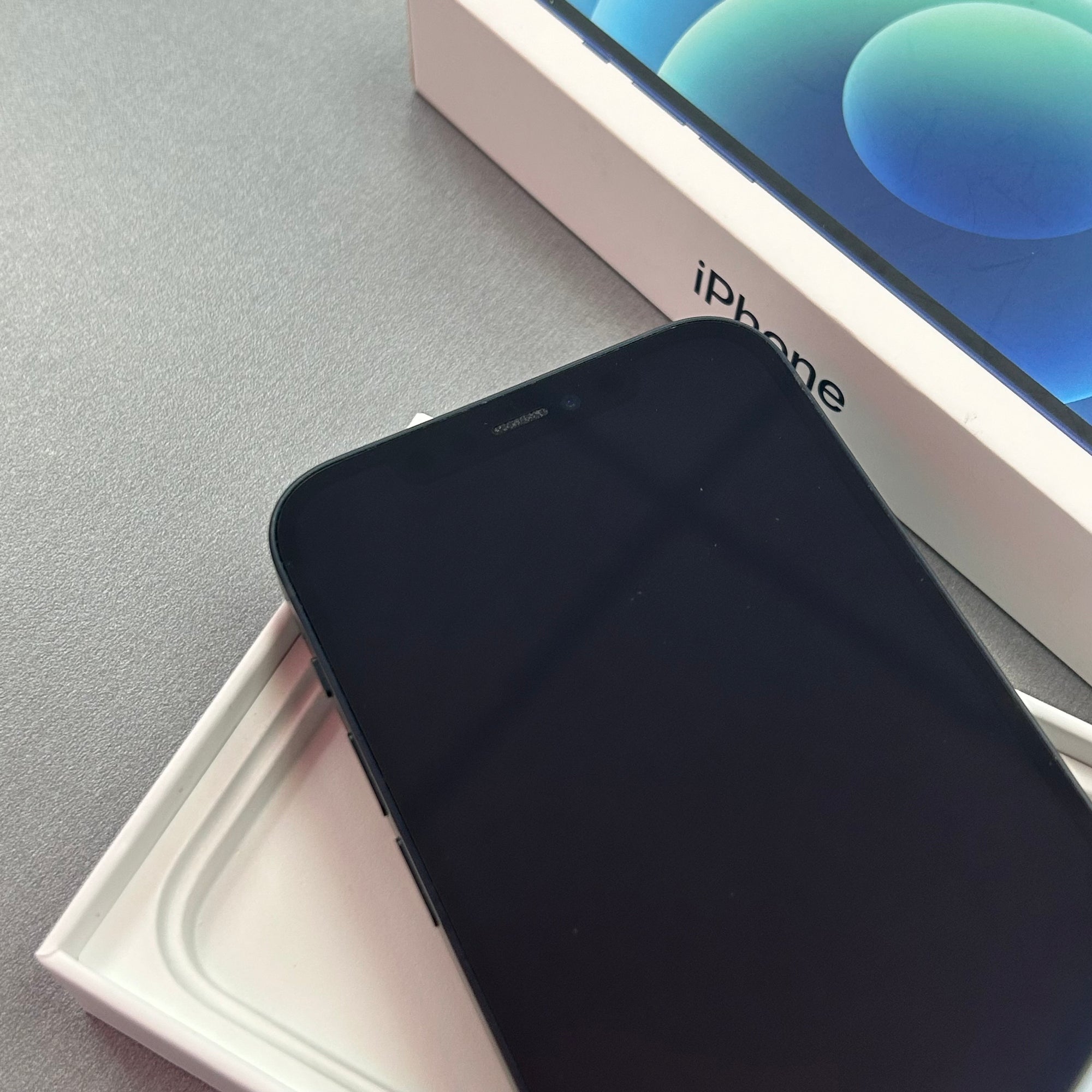 Apple iPhone 12 128GB Black - 100% Battery Health