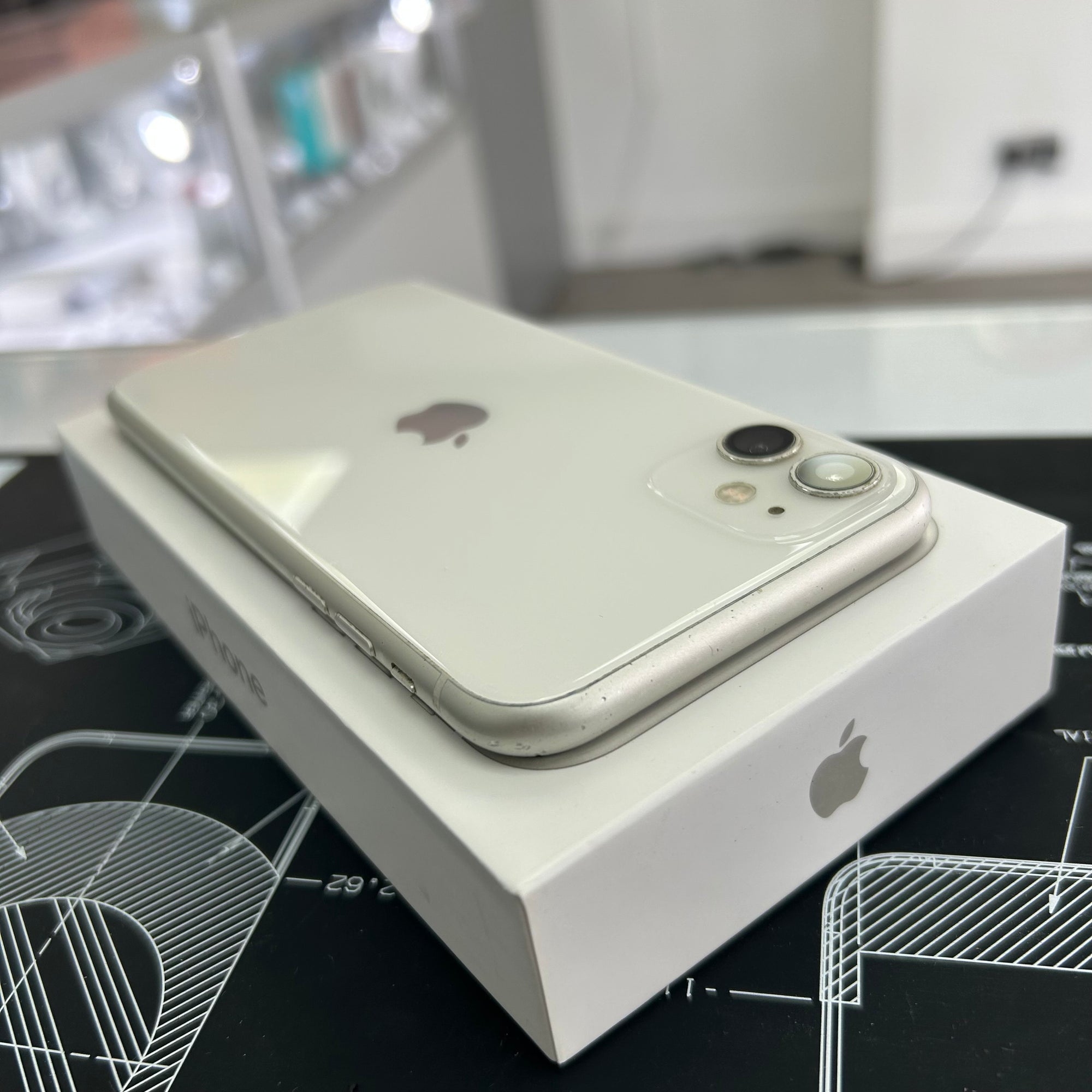 Apple iPhone 11 White 64GB Unlocked