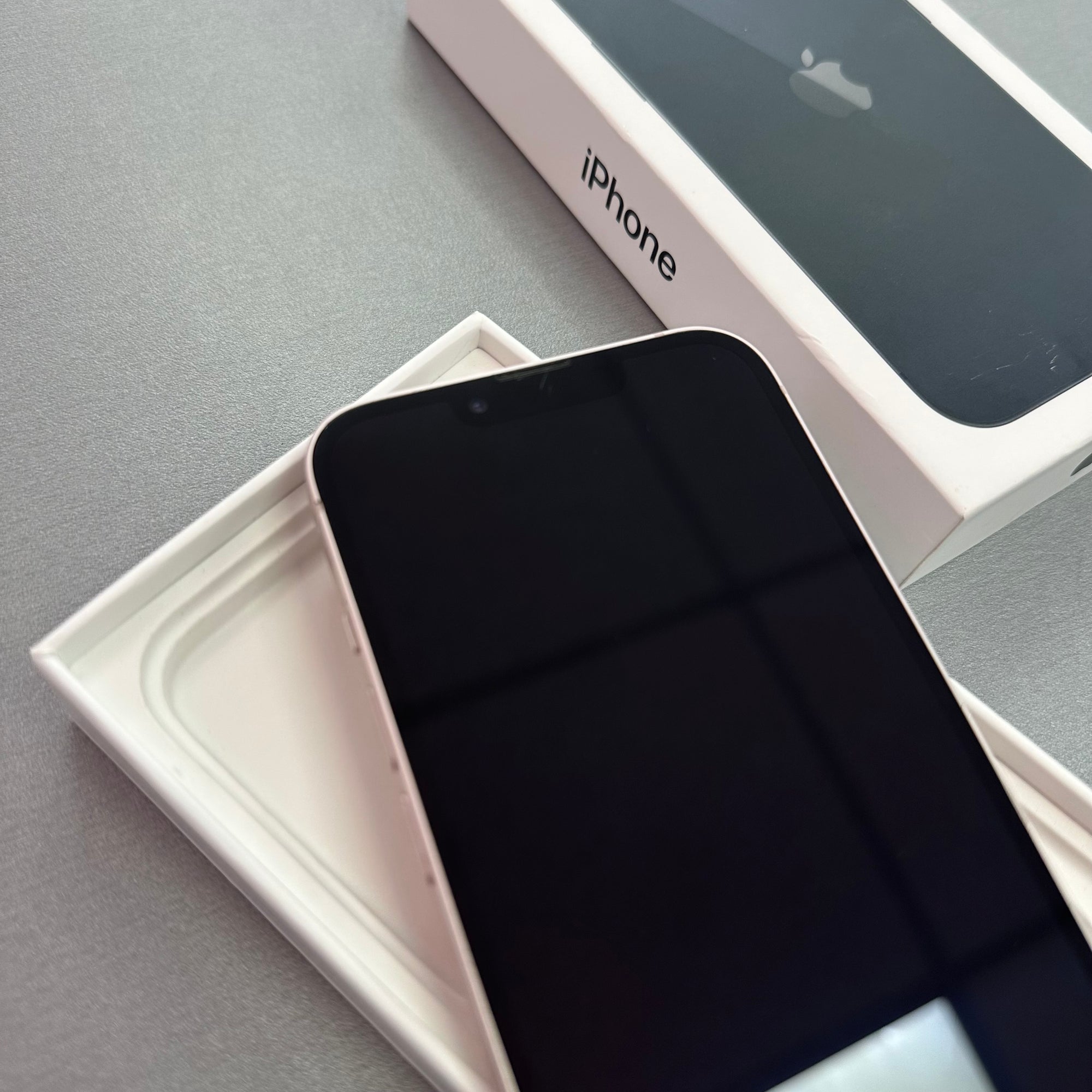 Apple iPhone 13 128GB Pink - 100% Battery Health