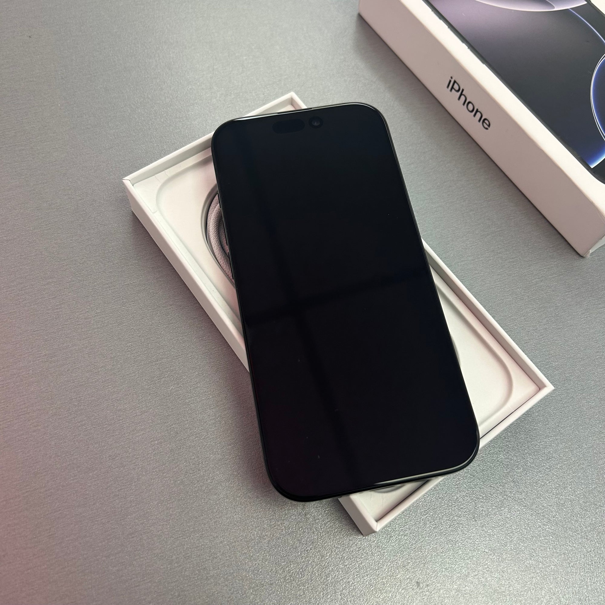 Apple iPhone 16 Pro Black Titanium 128GB - Original 100% Battery Health