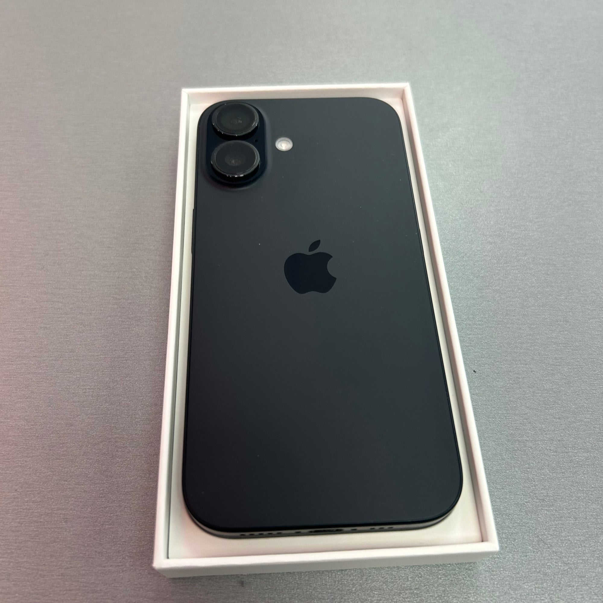 Apple iPhone 16 128GB Black 100% Battery Health