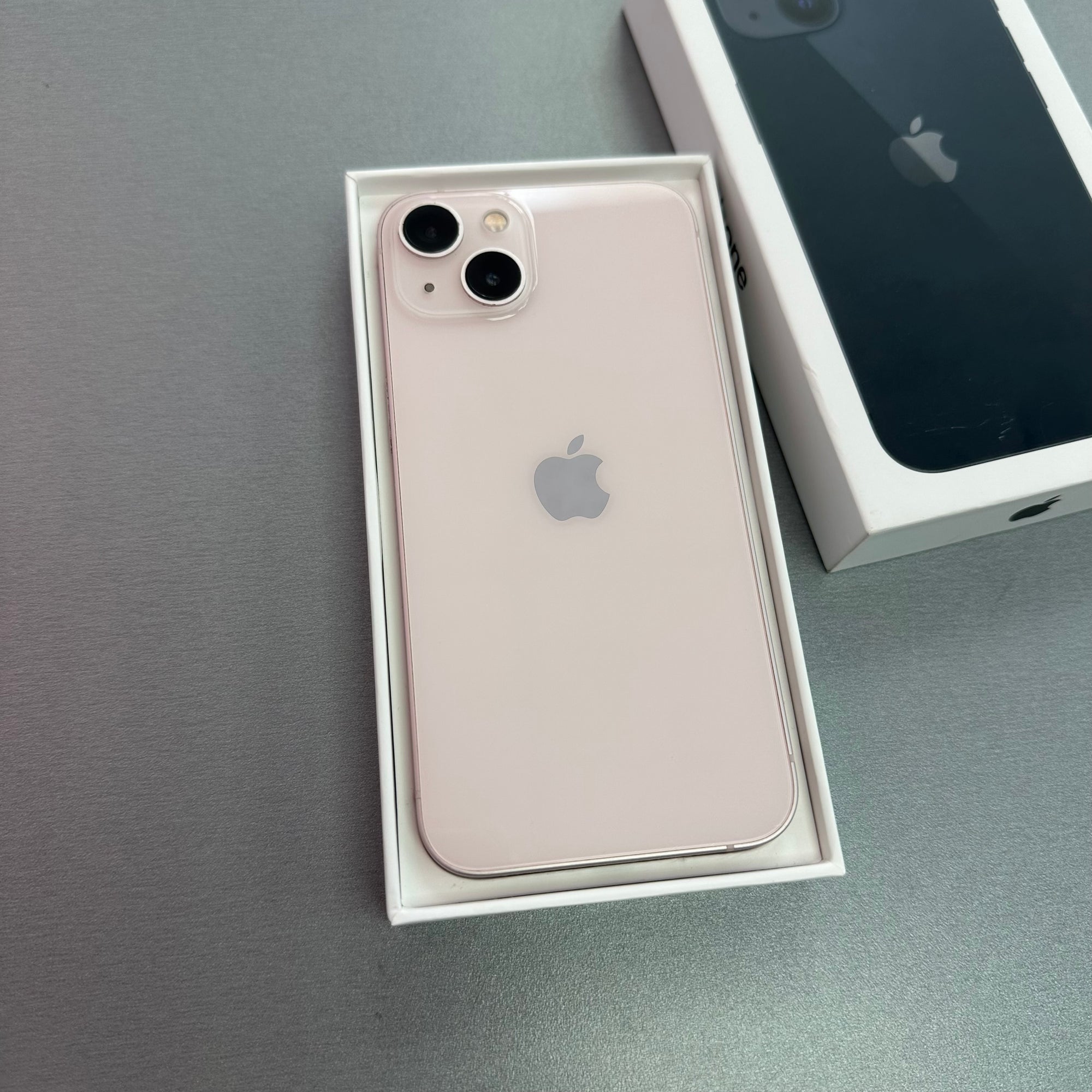 Apple iPhone 13 128GB Pink - 100% Battery Health
