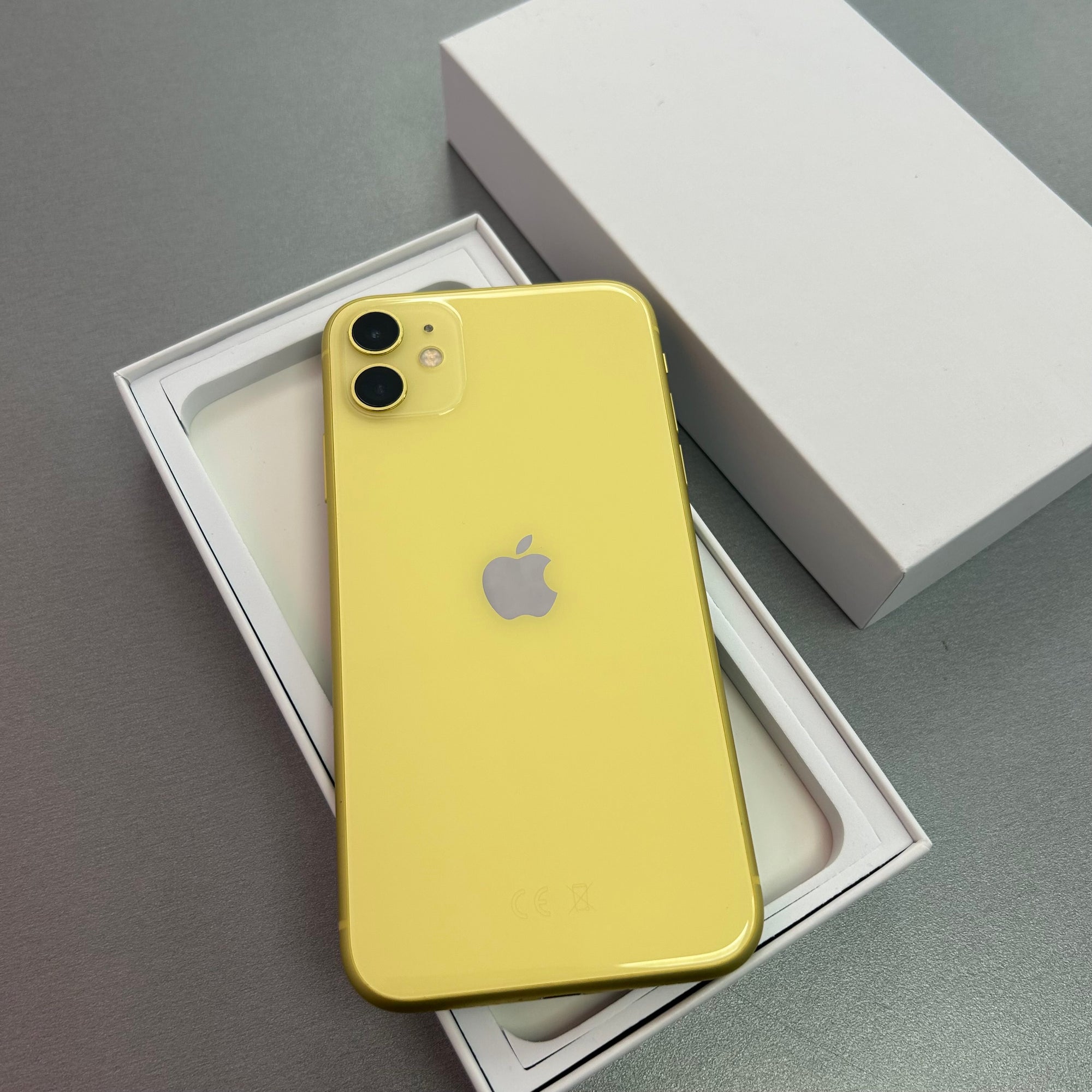 Apple iPhone 11 Yellow 64GB -  100% Battery Health