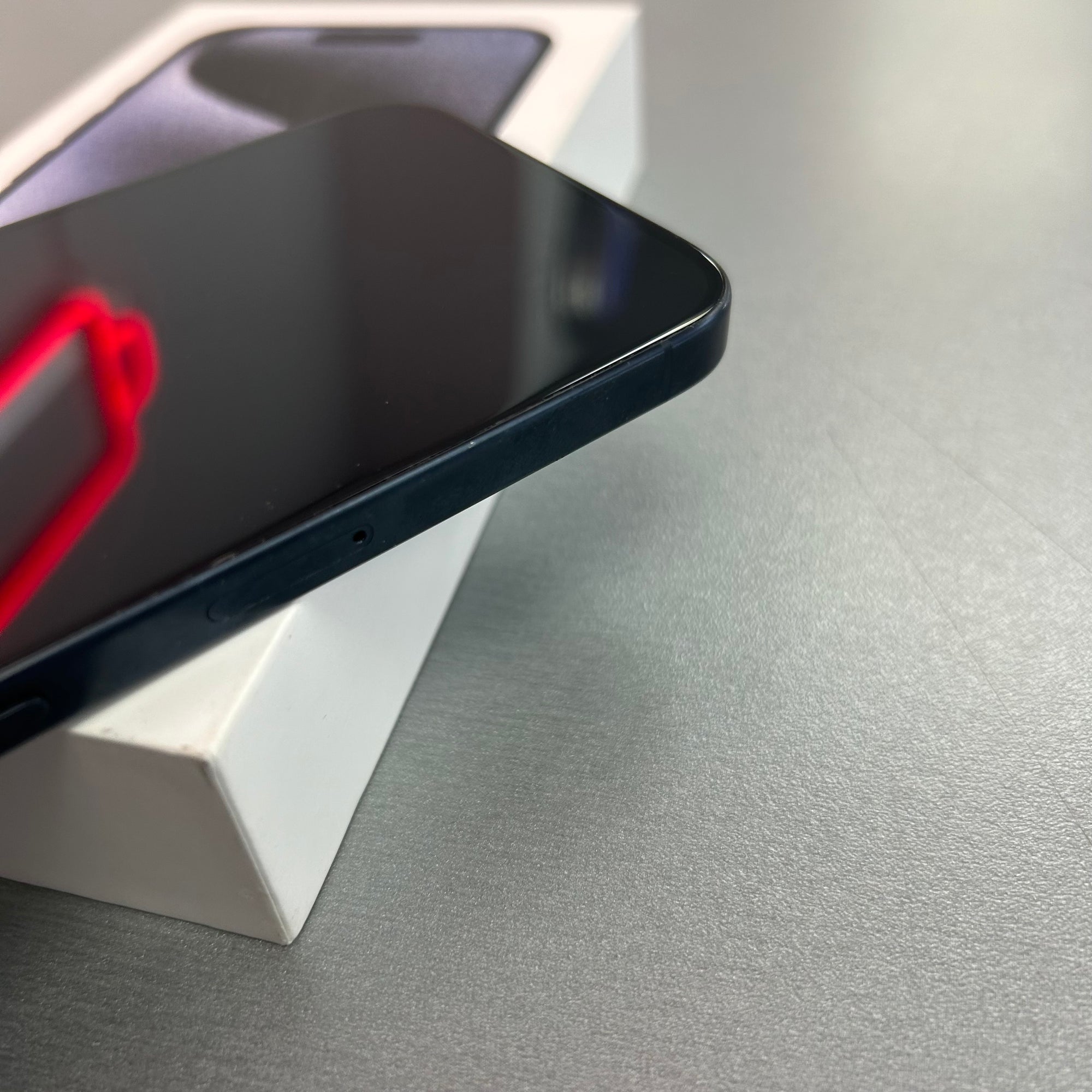 Apple iPhone 15 Pro 128GB - Blue Titanium - 91% Battery