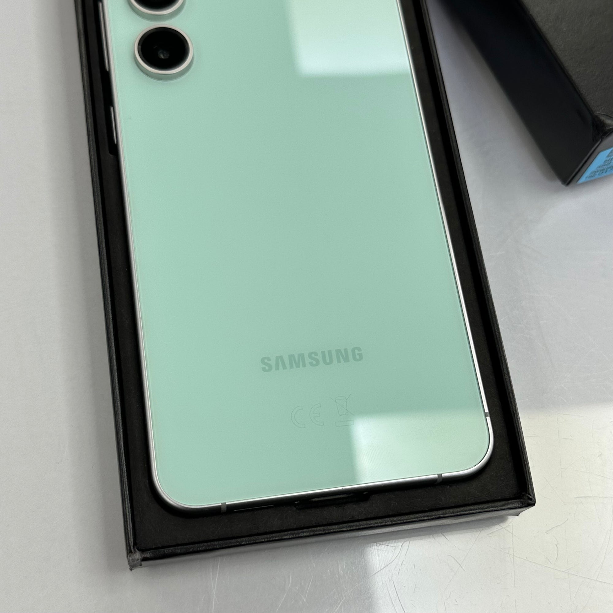 Samsung Galaxy S24 FE Mint 128GB