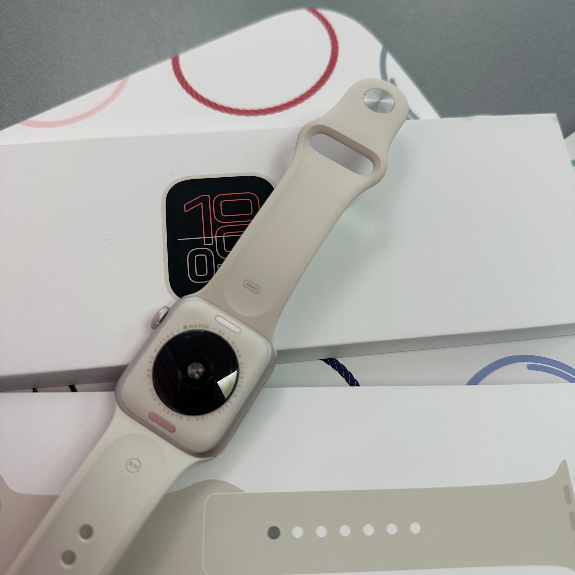 Apple Watch SE 3 40mm 2025 - Starlight Aluminium Case &amp; Starlight Sports Band GPS