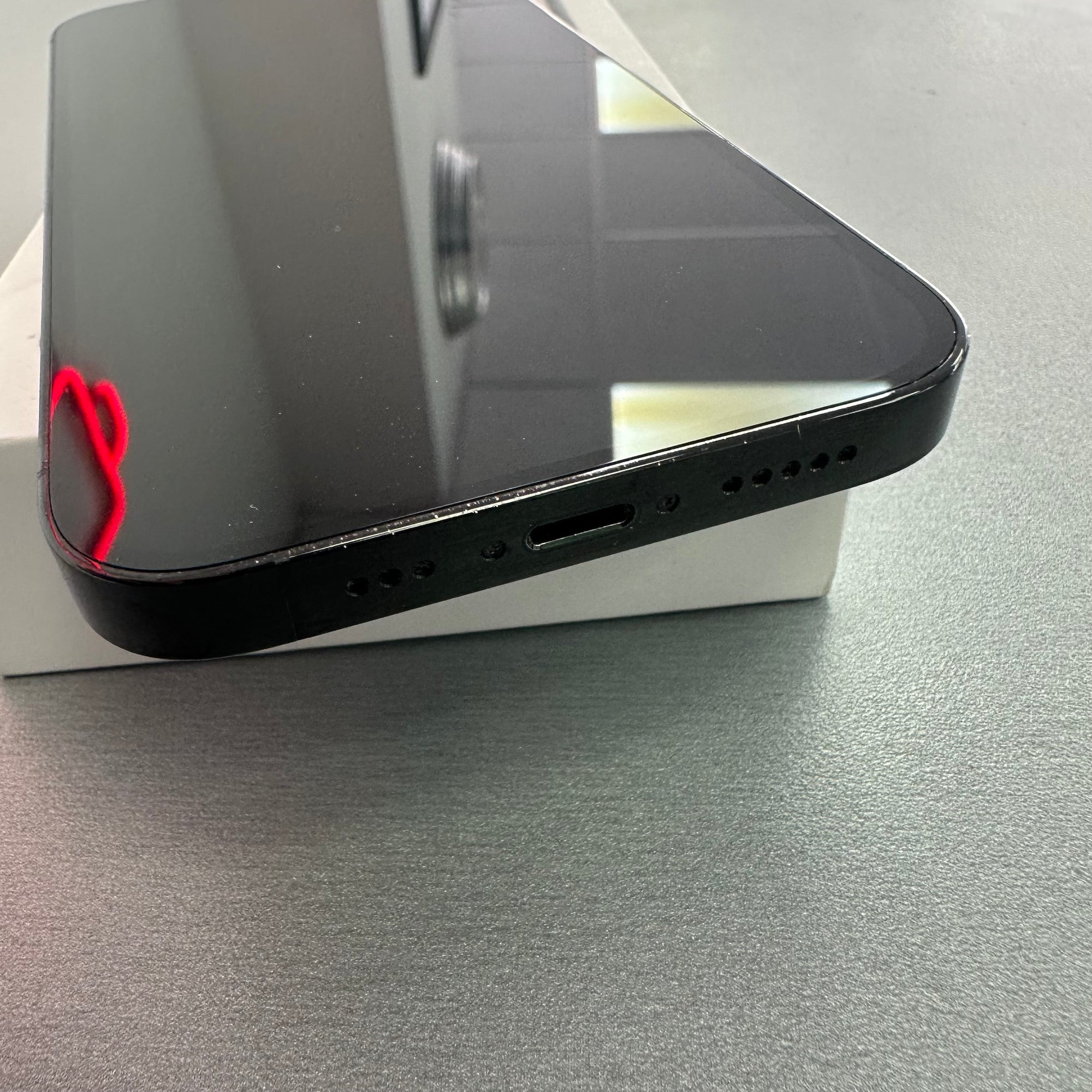 Apple iPhone 14 Pro - Space Black 128GB &amp; 100% Battery Health