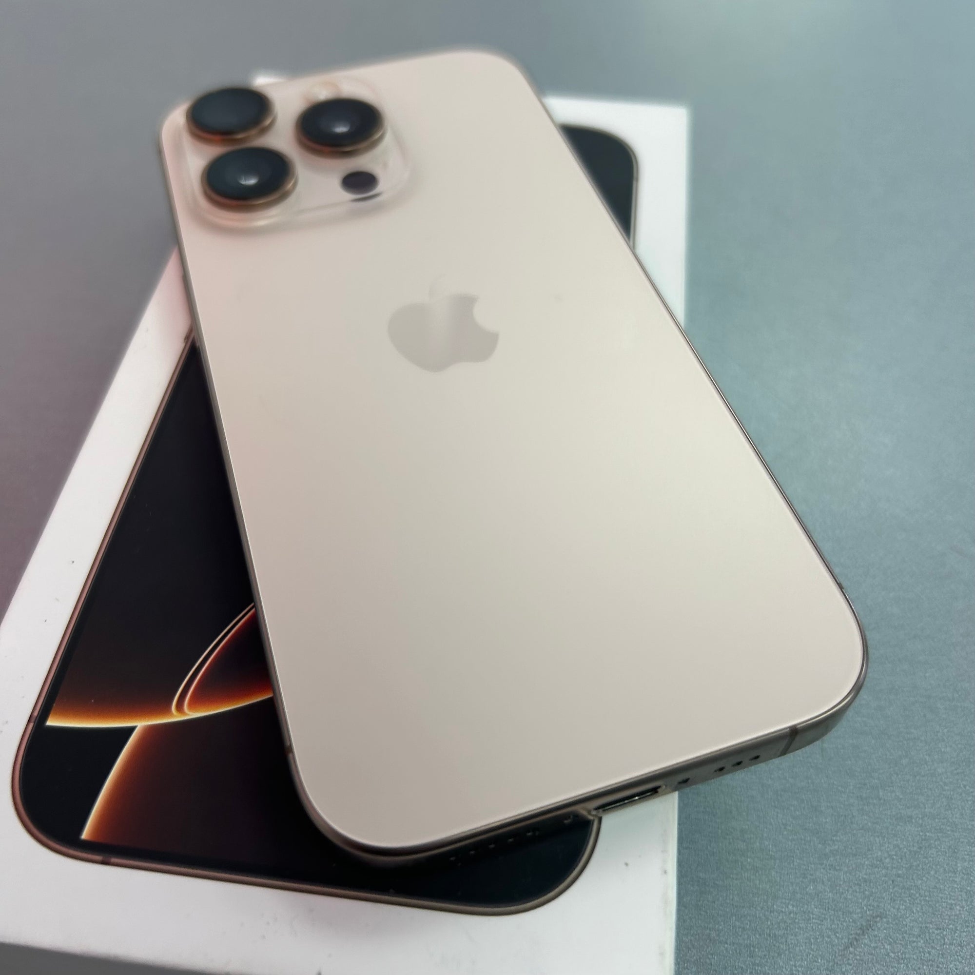 Apple iPhone 16 Pro 128GB Natural Titanium