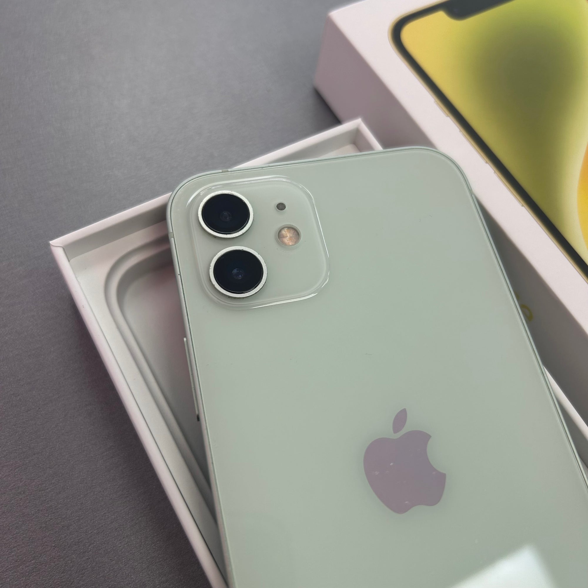 Apple iPhone 12 64GB Green - No Face ID