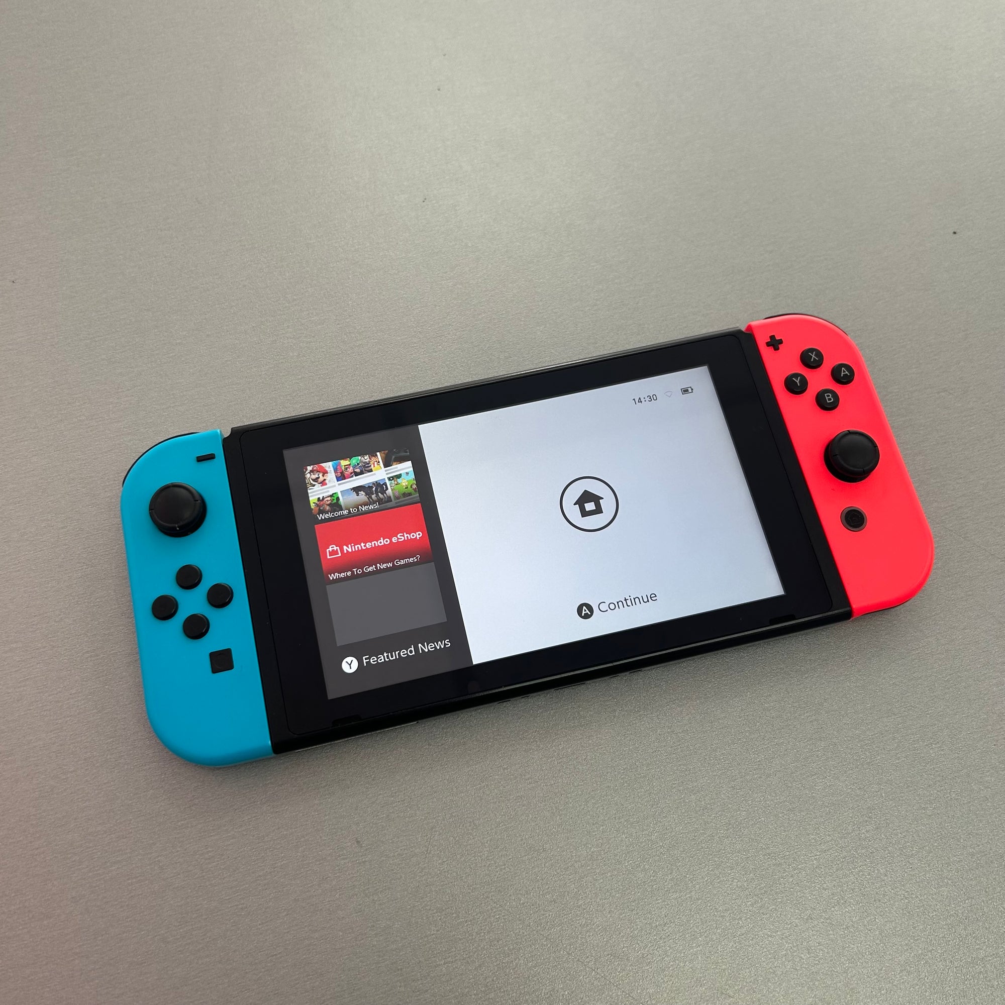 Nintendo Switch Red &amp; Blue 32GB