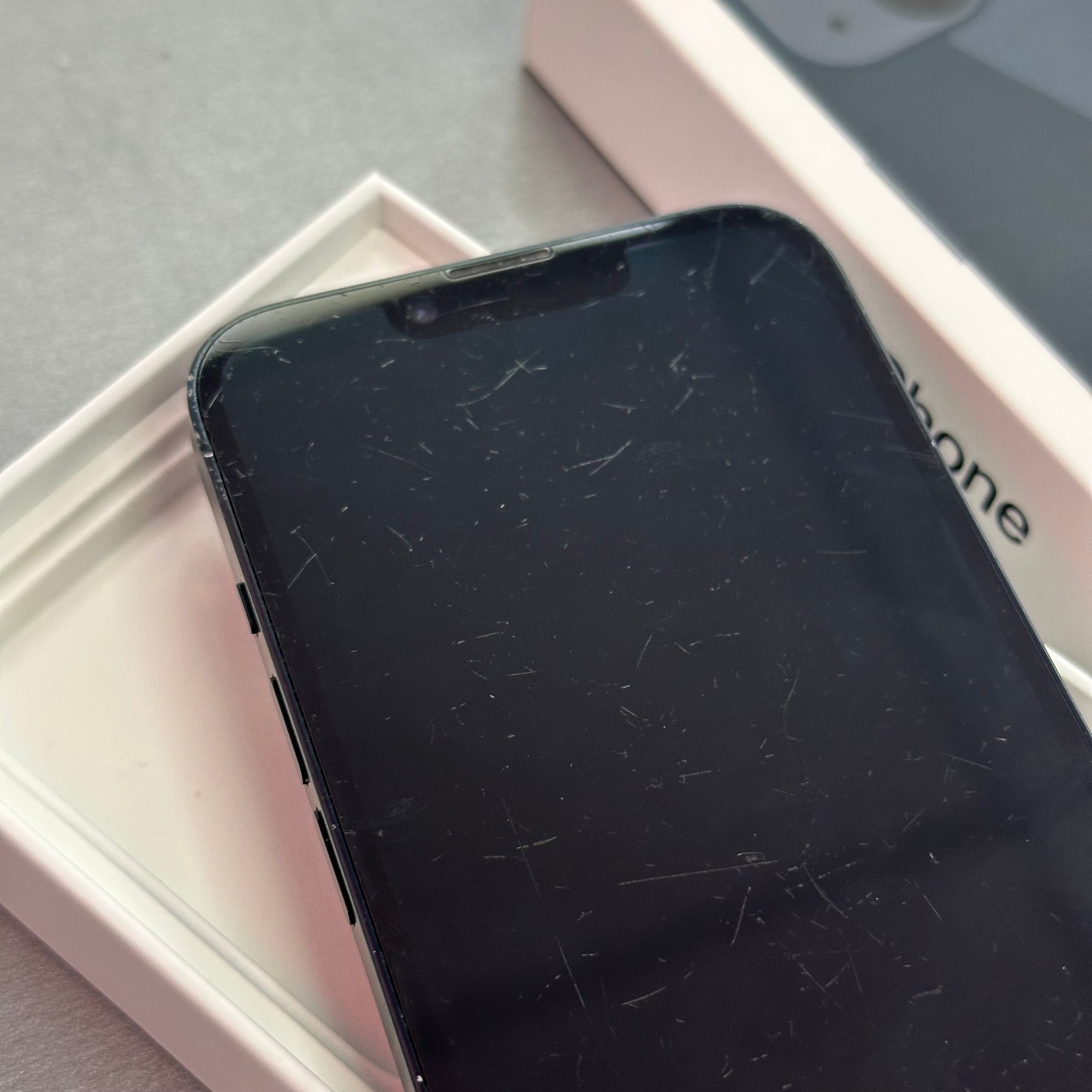 Apple iPhone 14 128GB Midnight - 100% Battery Health, Grade C