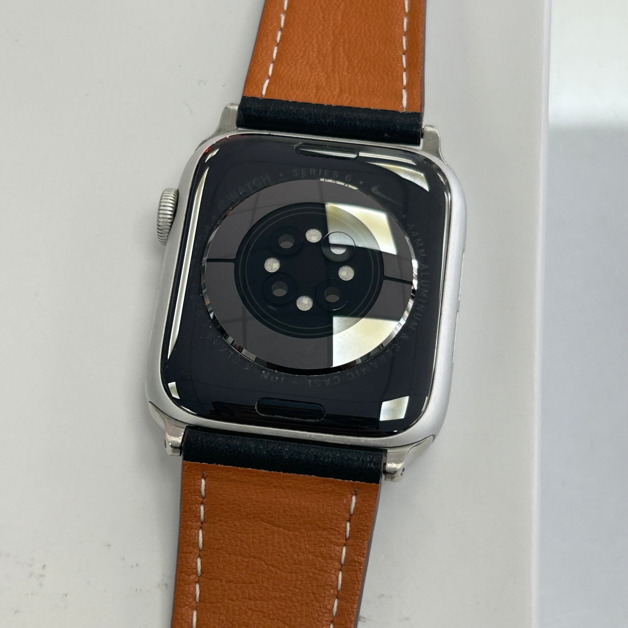 Apple Watch Series 6 White 44MM GPS Only