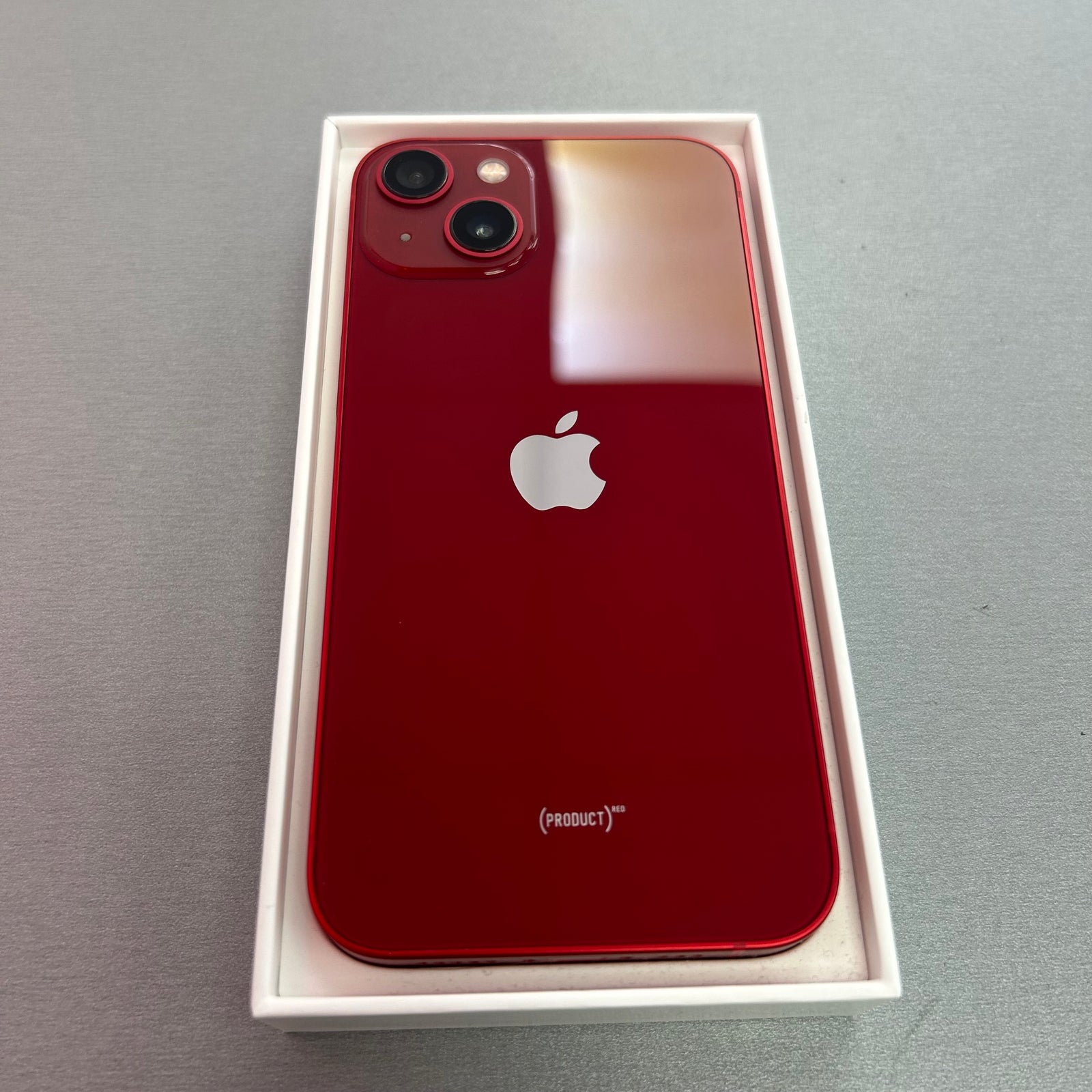 Apple iPhone SE 2020 128GB Red - 95% Batt Health Excellent